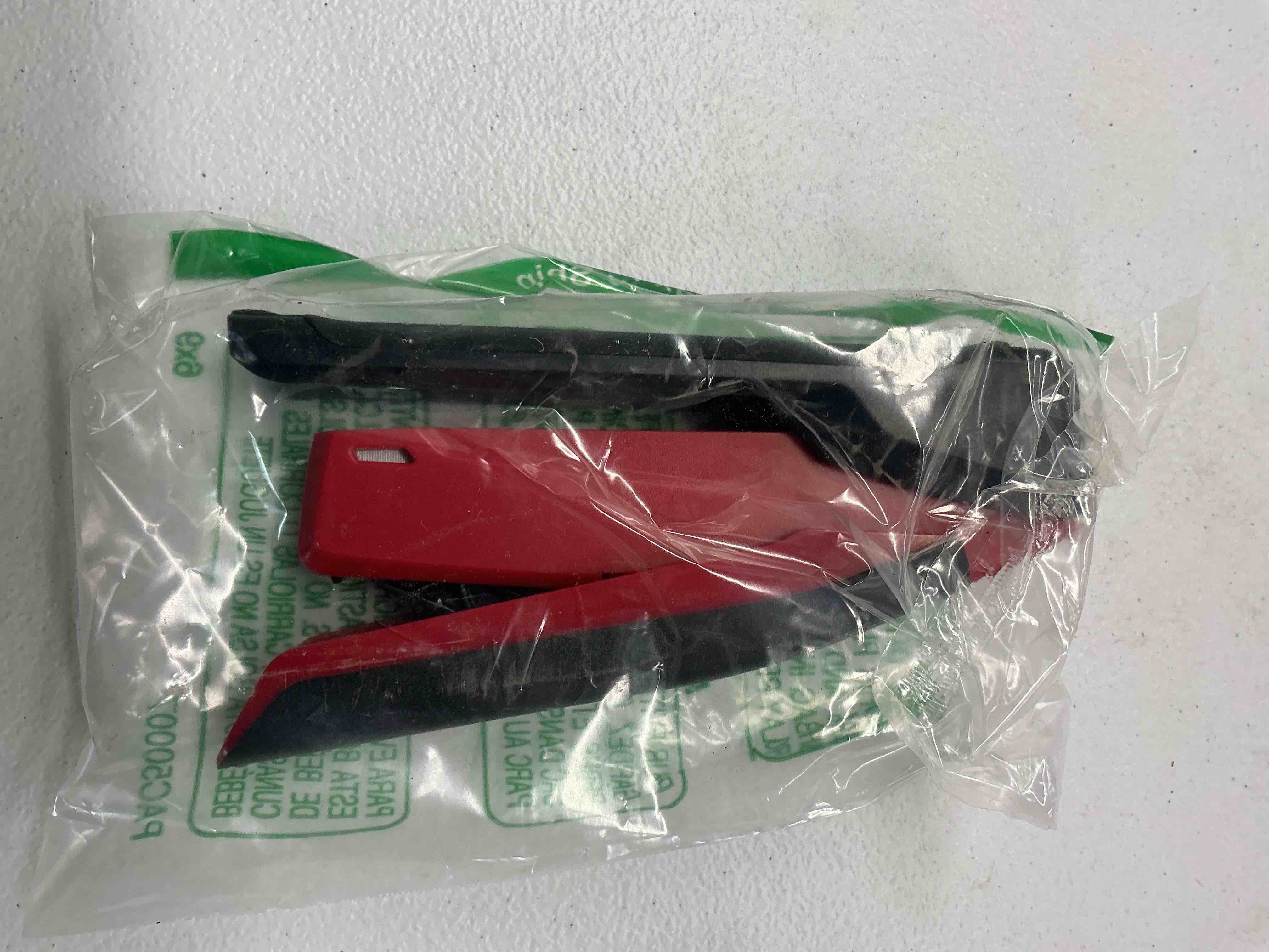 Condition photo showing Good Condition for bostitch office executive 3 in 1 stapler, includes 210 staples and integrated staple remover, one finger stapling, no effort, 20 sheet capacity, spring powered stapler, red