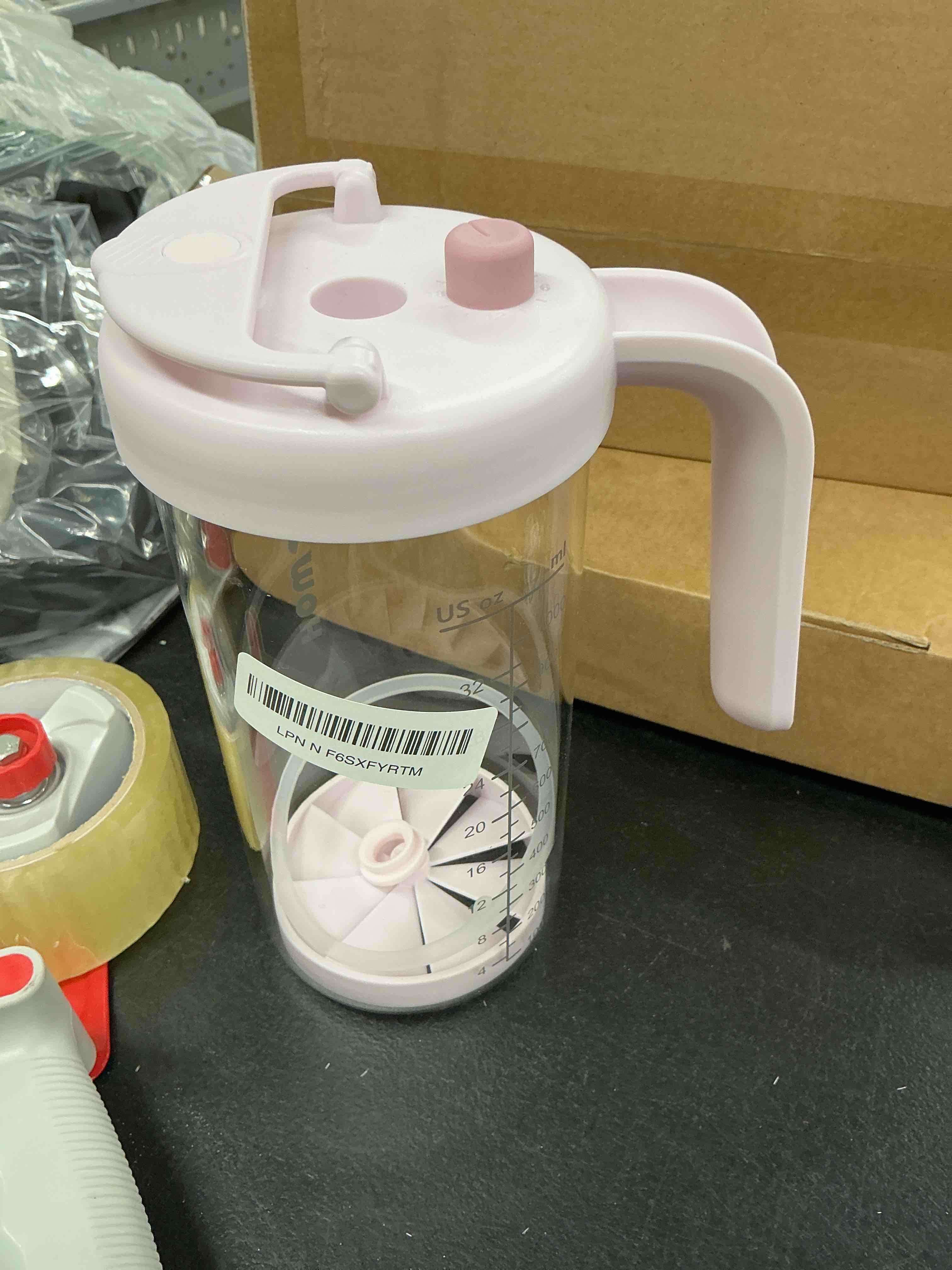 Condition photo showing Good Condition for borosilicate glass formula mixing pitcher – 32oz true mixing capacity, time dial for freshness tracking, dishwasher-safe, bpa-free lid, perfect for breastmilk pitcher method & multi-baby feeding, pink