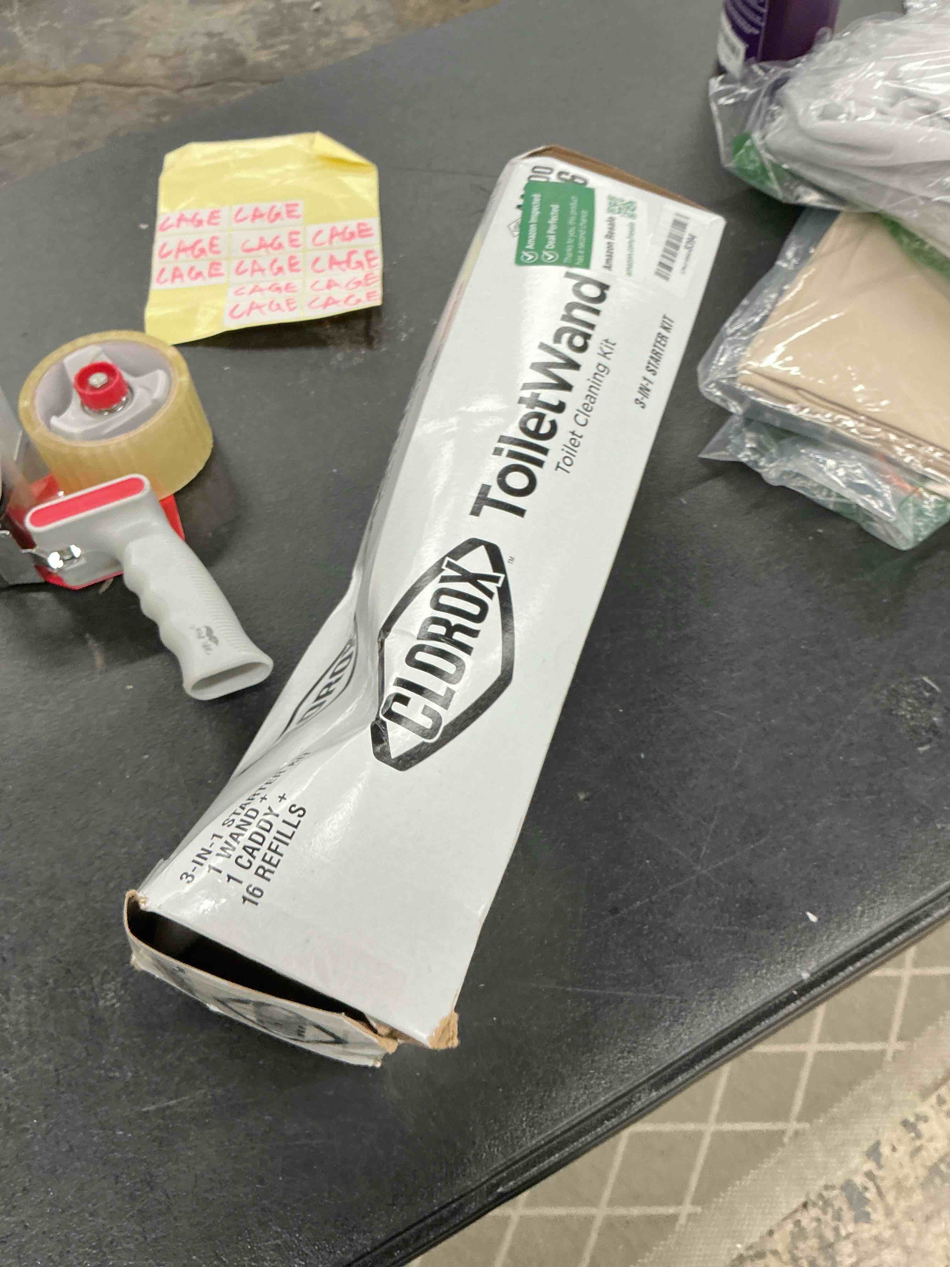 Condition photo showing Good Condition for clorox toilet cleaning system - toiletwand, storage caddy and 16 heads (package may vary)