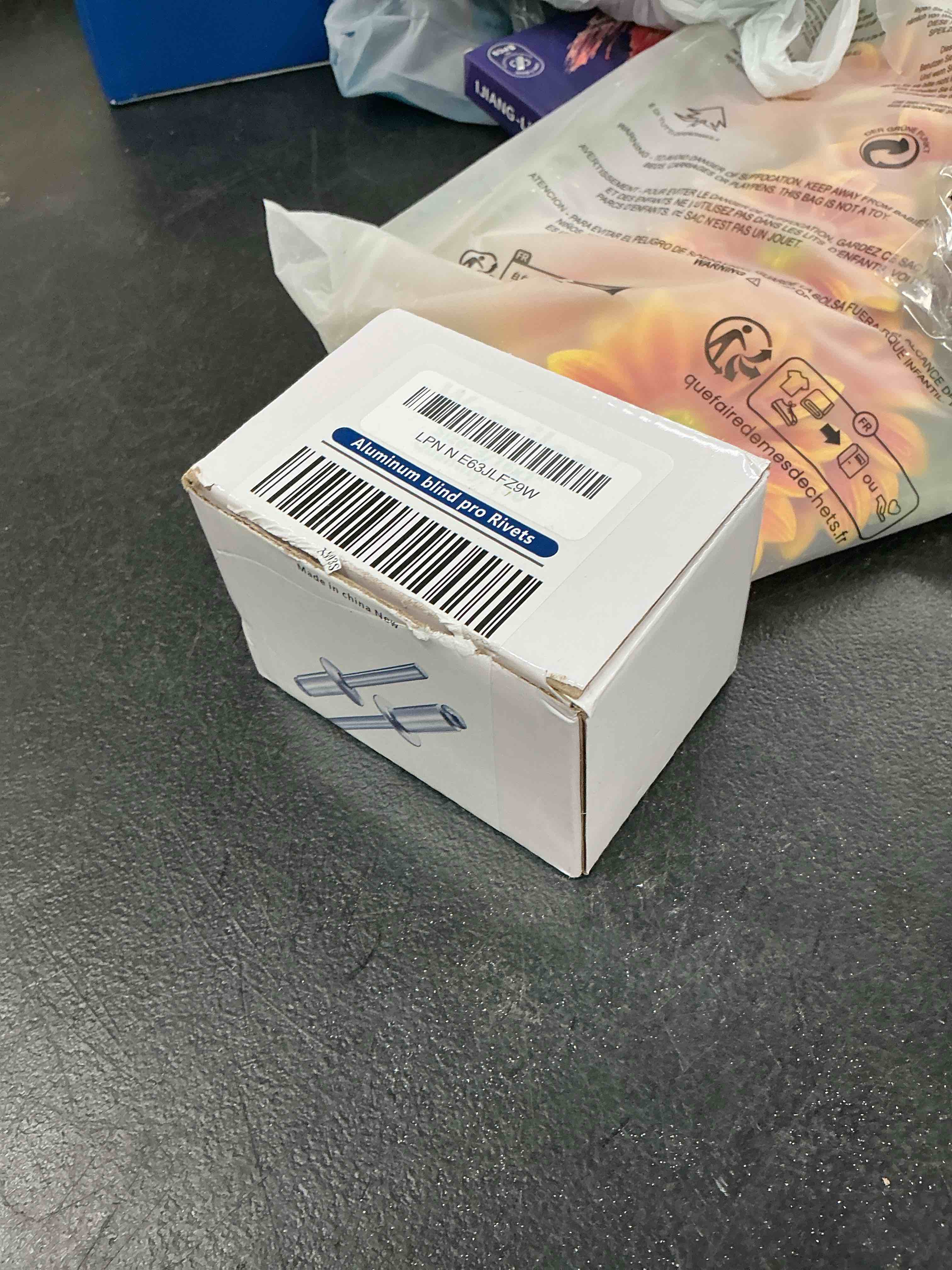 Condition photo showing Good Condition for wensilon (150pcs) 3/16"x1" aluminum blind pro rivets,aluminum grip and steel mandrel