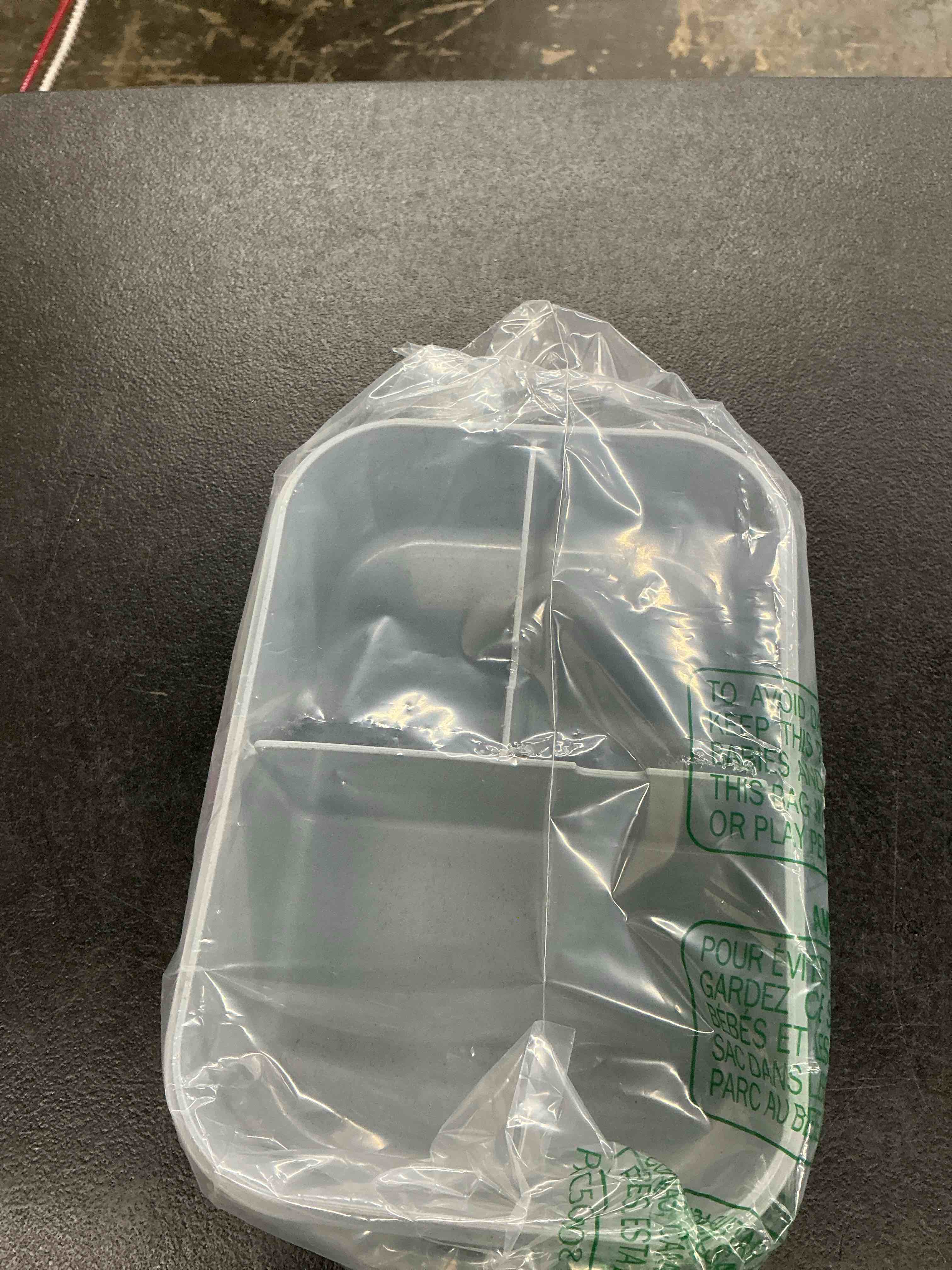 Condition photo showing Good Condition for miss big® large bento lunch box for adults, 1900ml, 3 compartments, gray | gray 1900ml adult bento lunch box for work meals, meal prep, office fridge, picnic, and travel.