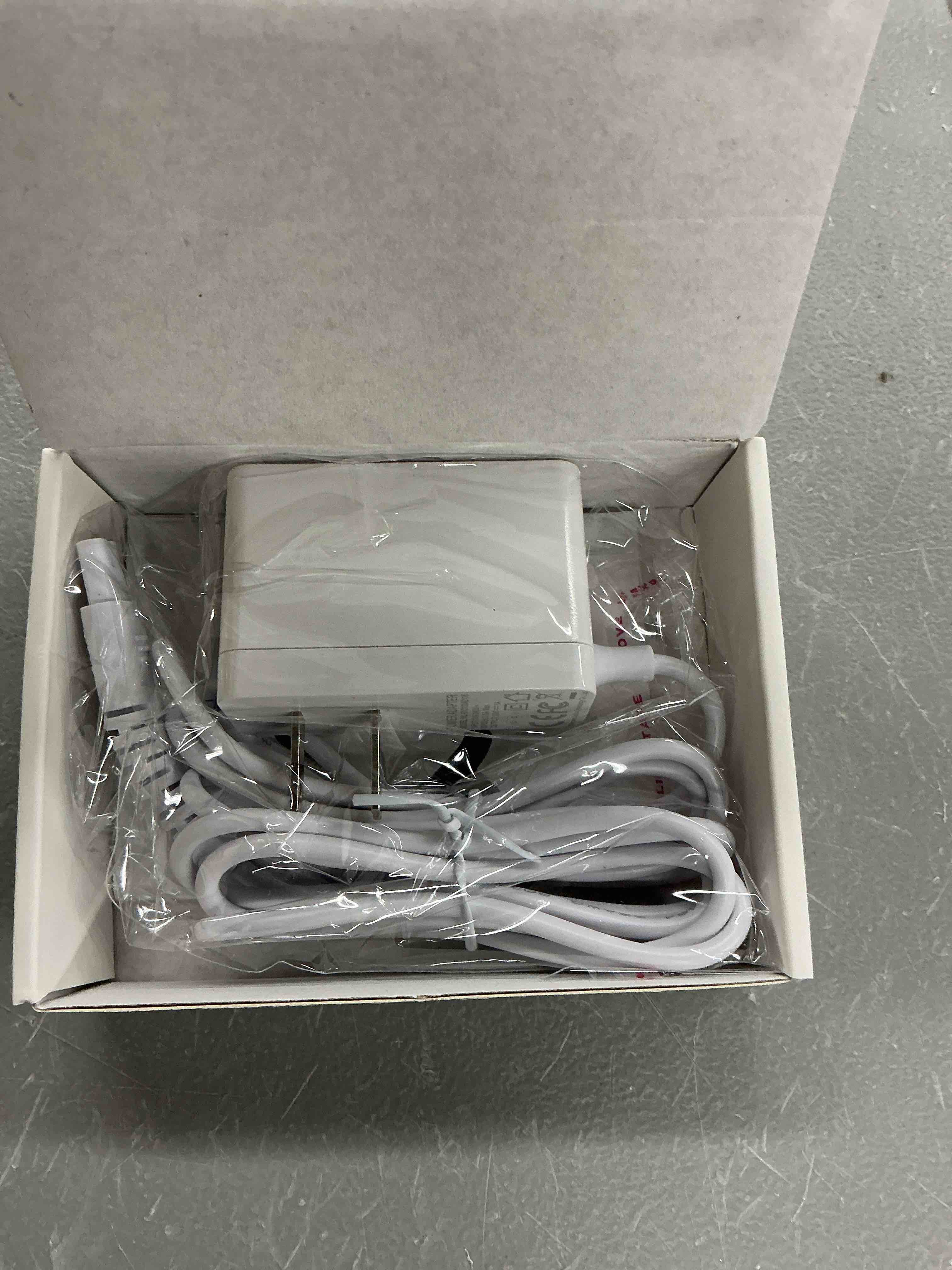https://s3.amazonaws.com/lotting-images-prod/EmanualPiazza/PNK5176223_1784580997082.jpeg
