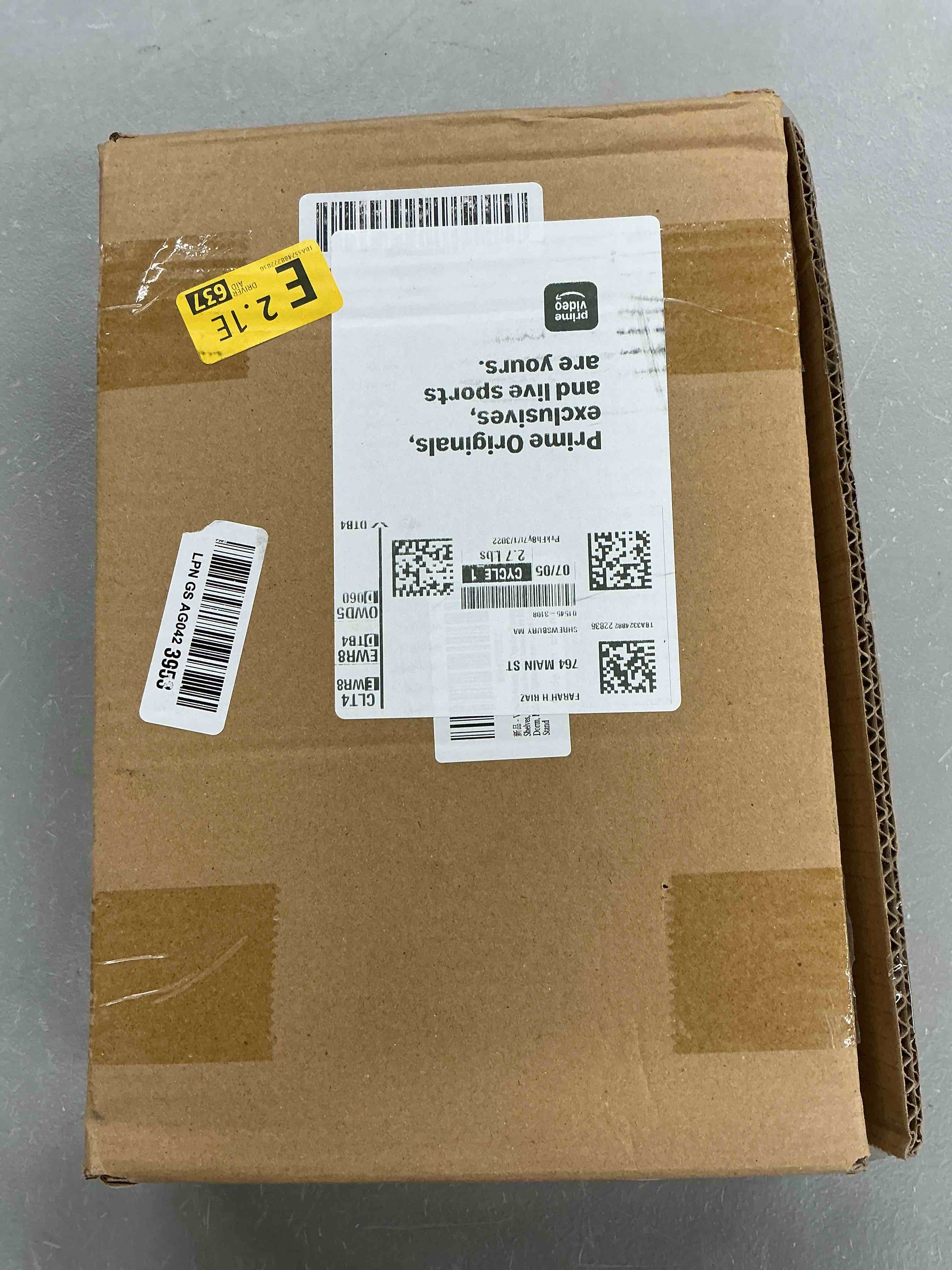 Condition photo showing New/Like New for black wall mount bedside shelf for remote & makeup organizer | space-saving wall shelf. holds remote, phone, makeup & decor. sturdy mount. ideal for bedroom, dorm, or apartment.