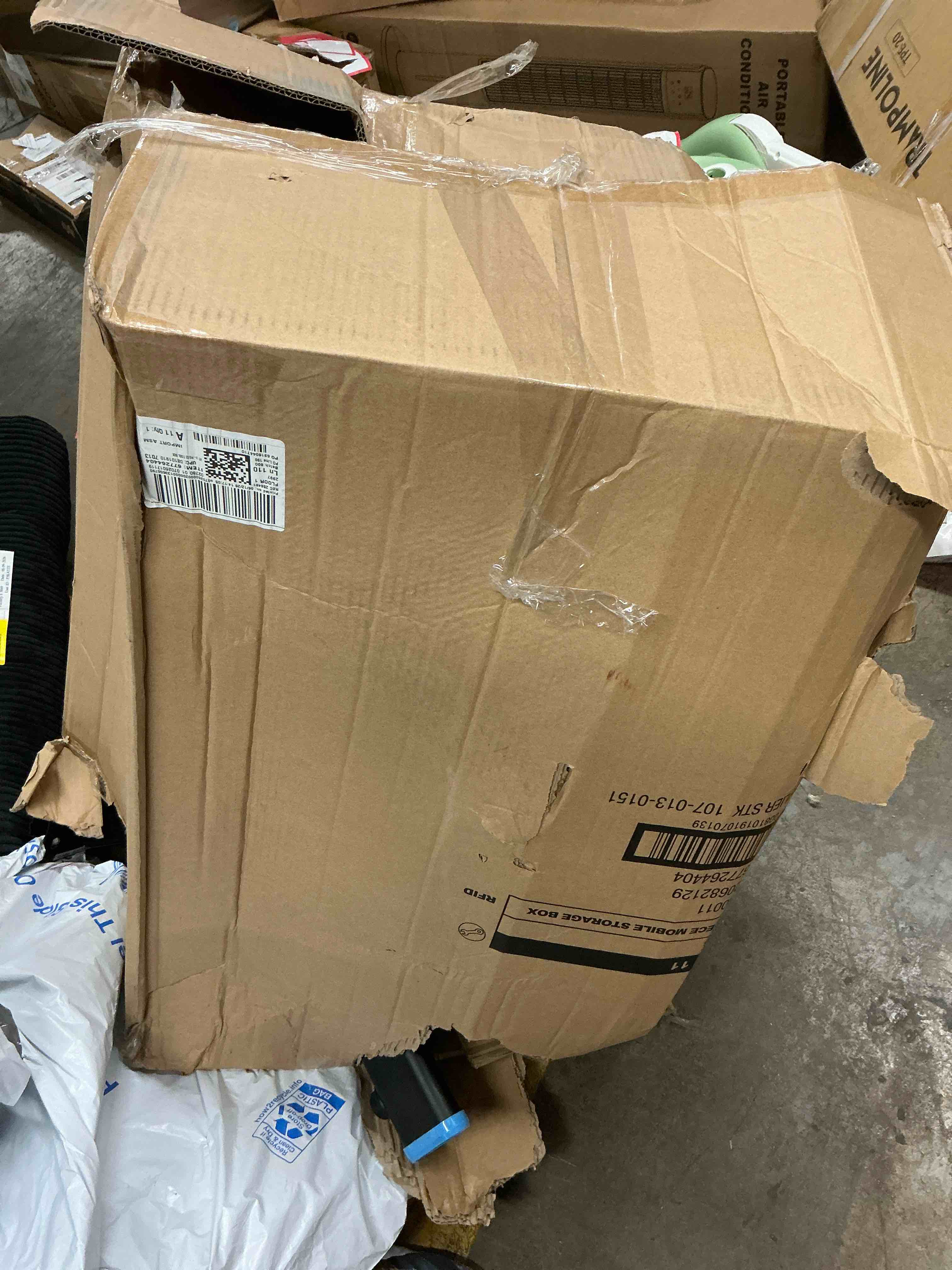 https://s3.amazonaws.com/lotting-images-prod/EmanualPiazza/PNK7195601_1789497106198.jpeg
