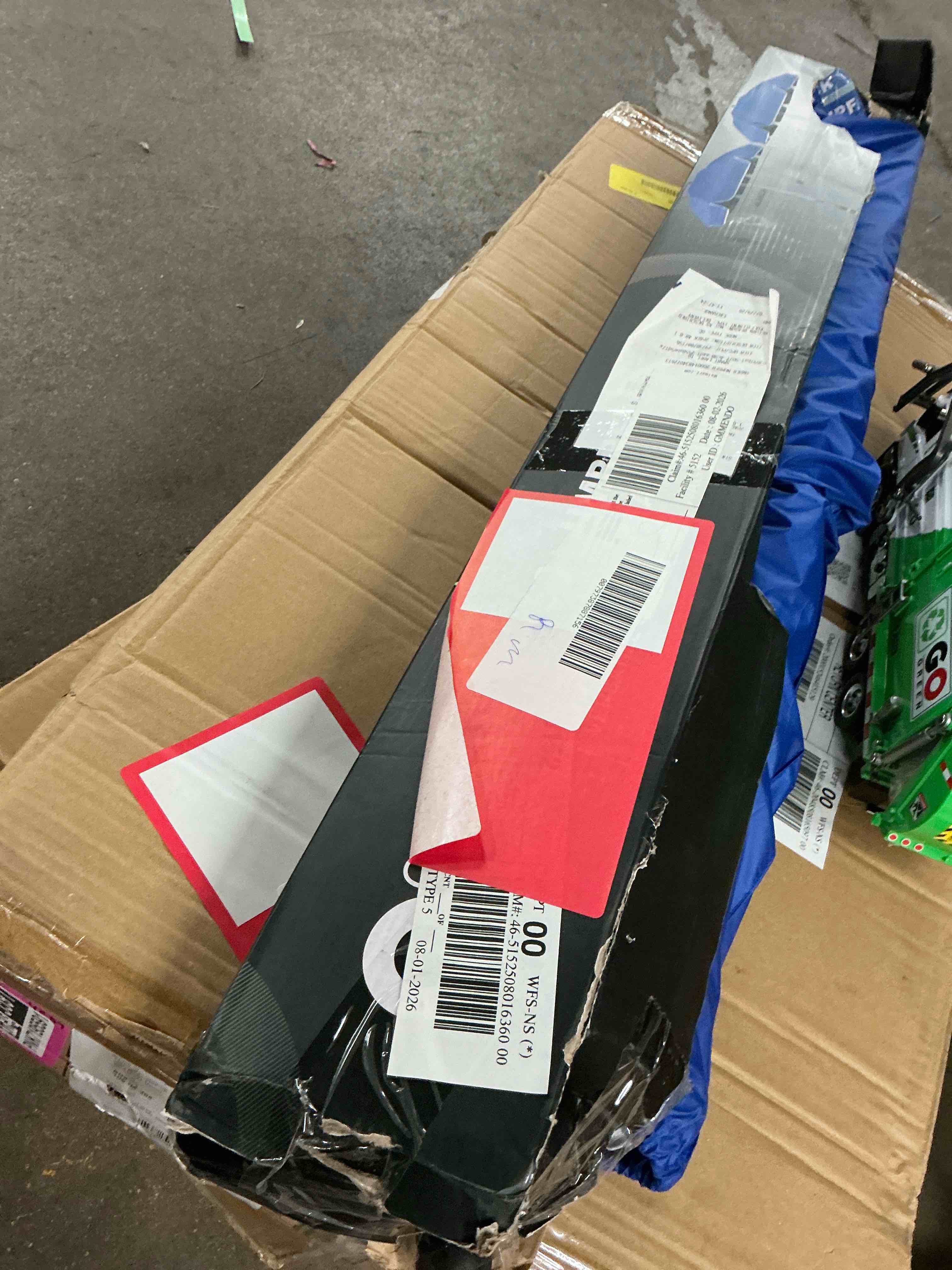 https://s3.amazonaws.com/lotting-images-prod/EmanualPiazza/PNK7195602_1789497222054.jpeg