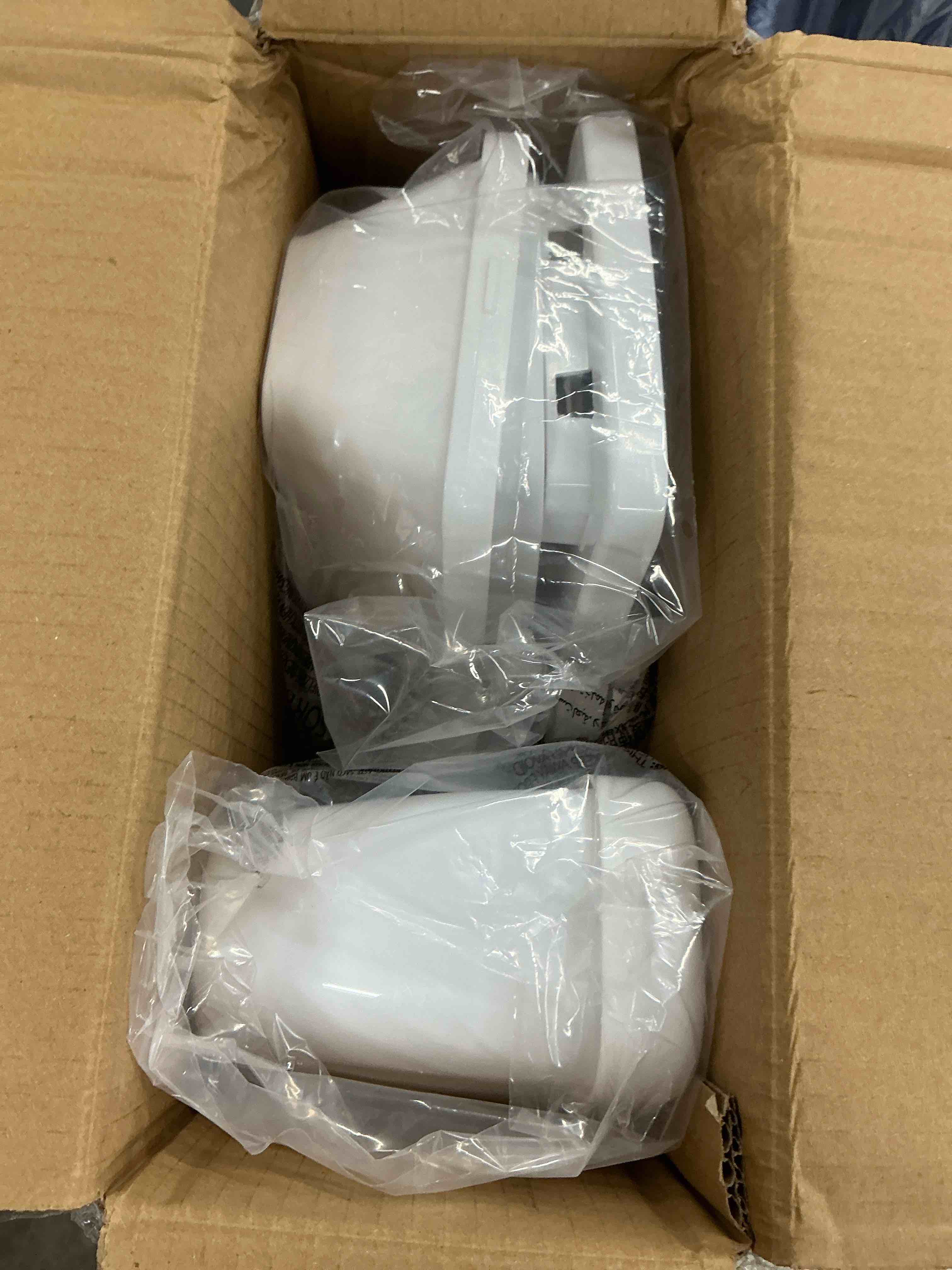 https://s3.amazonaws.com/lotting-images-prod/EmanualPiazza/PNK7200340_1788188122979.jpeg