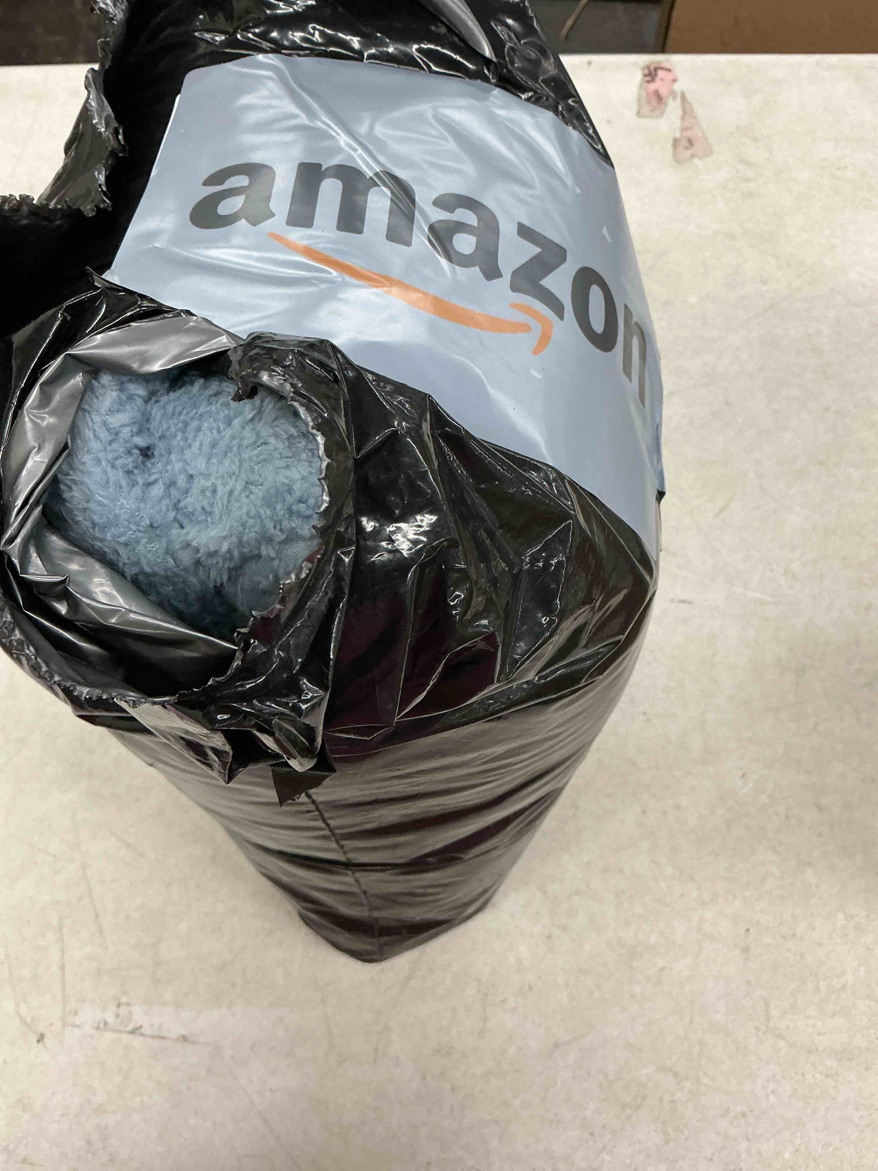 https://s3.amazonaws.com/lotting-images-prod/EmanualPiazza/PNK7208721_1789484120509.jpeg