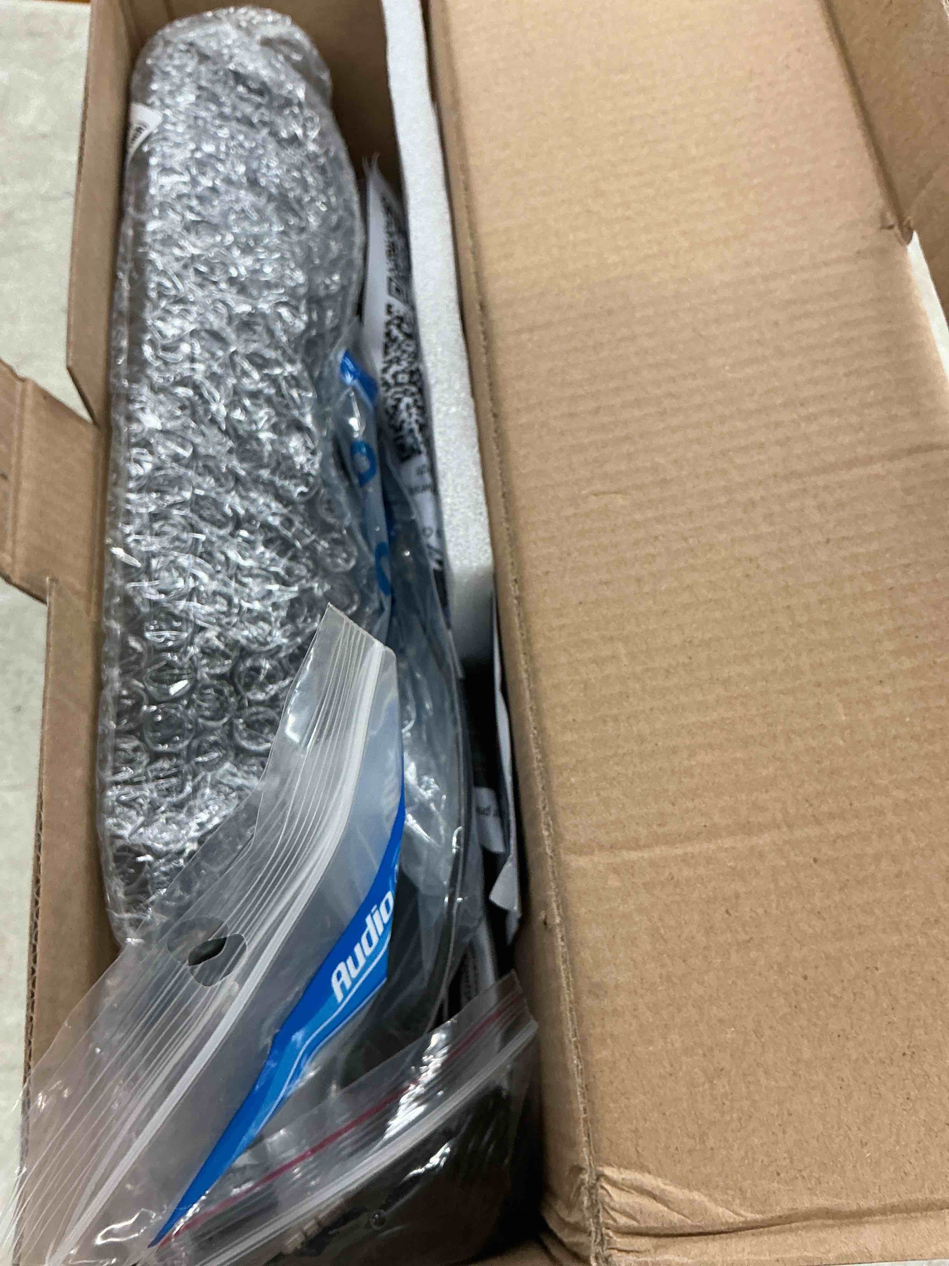 https://s3.amazonaws.com/lotting-images-prod/EmanualPiazza/PNK7214193_1789156652664.jpeg