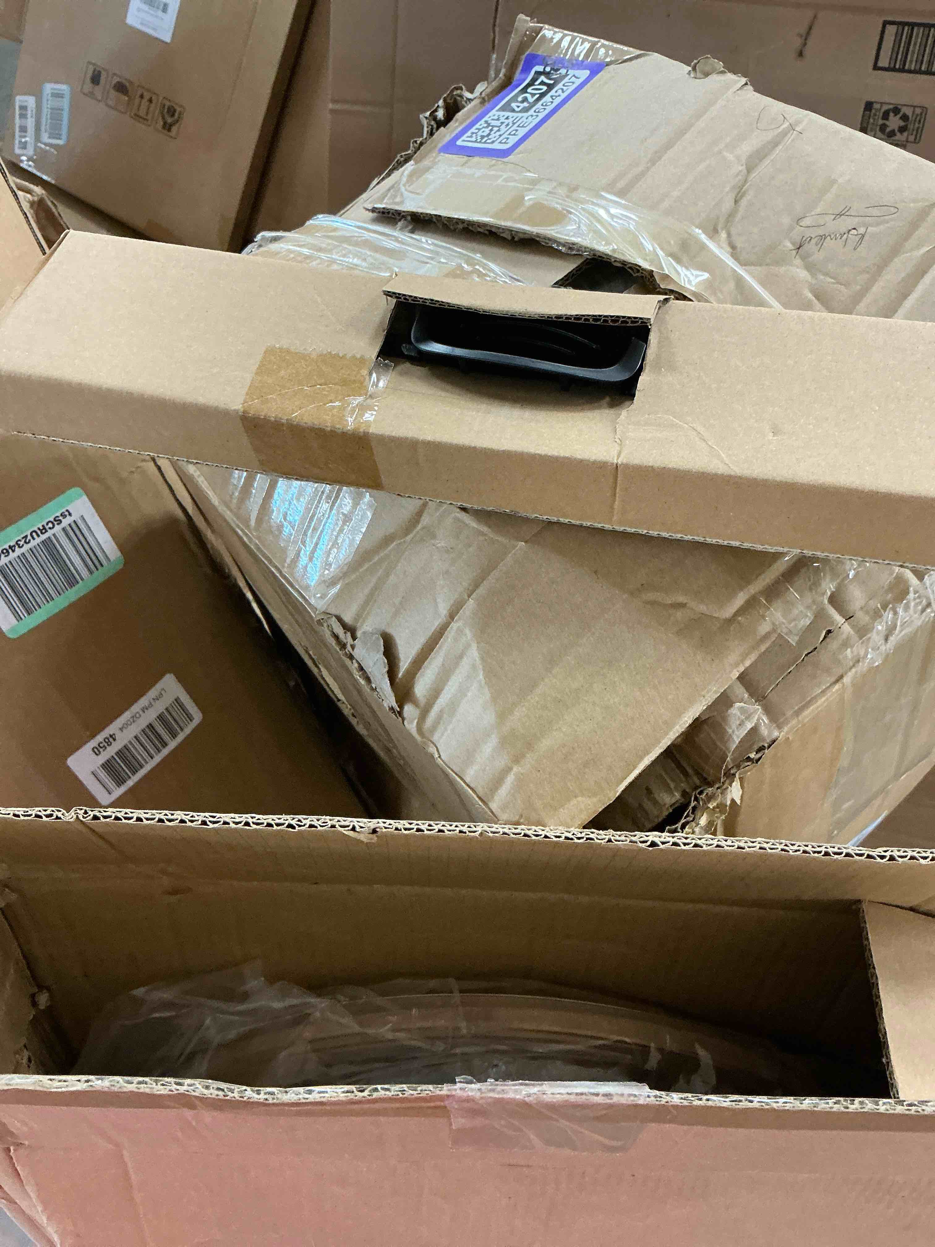 https://s3.amazonaws.com/lotting-images-prod/EmanualPiazza/PPE3664206_1756912601937.jpeg