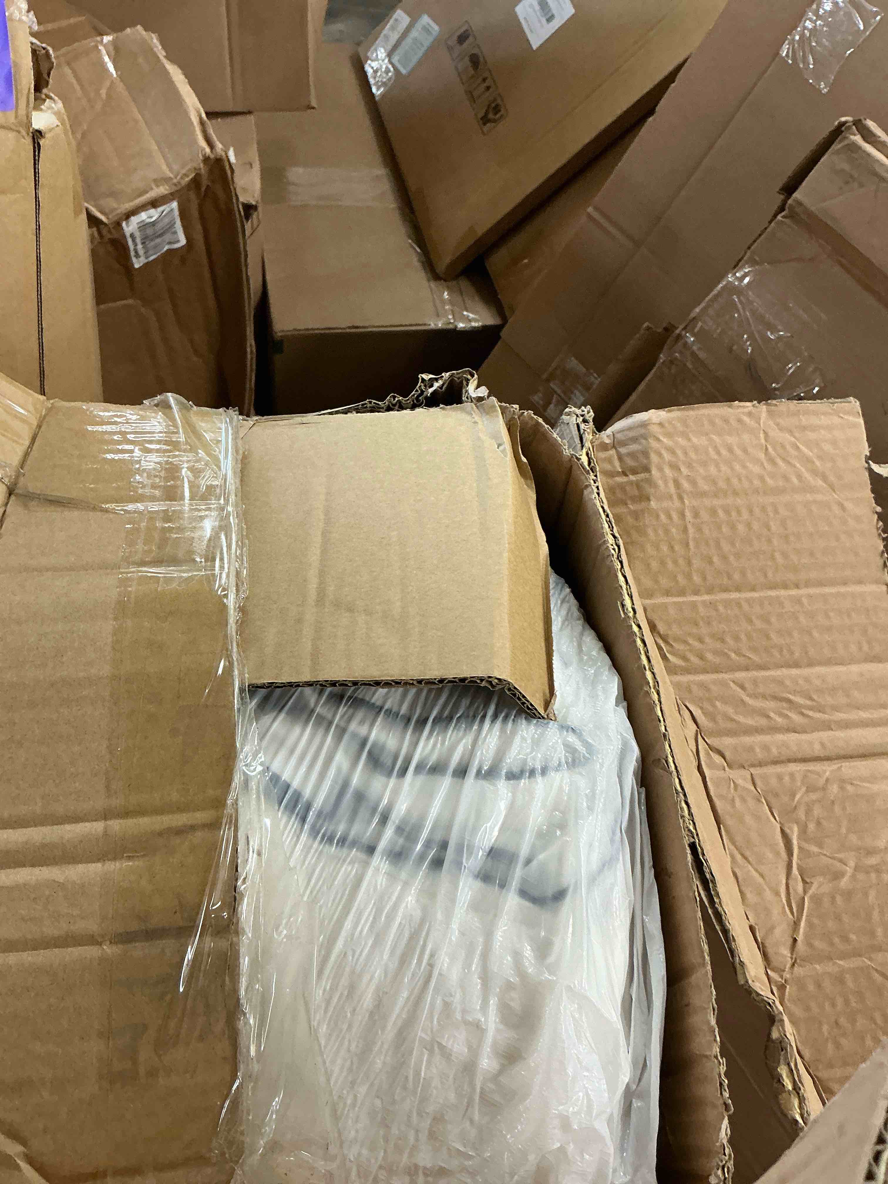 https://s3.amazonaws.com/lotting-images-prod/EmanualPiazza/PPE3664207_1756912526981.jpeg
