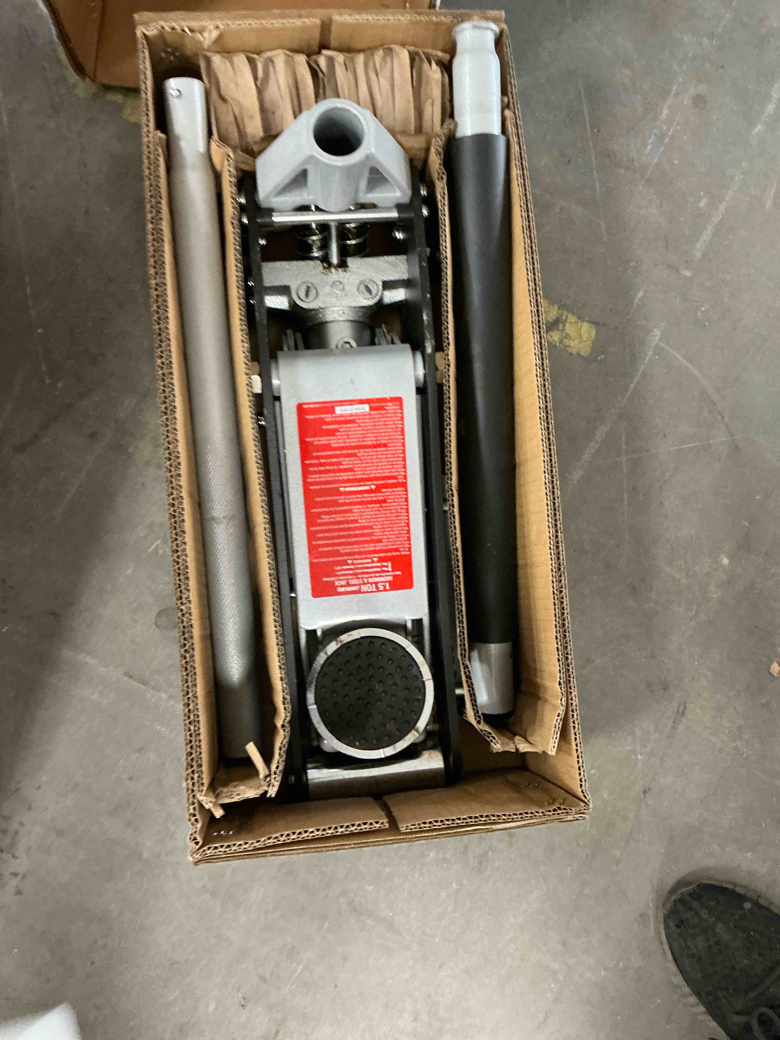 https://s3.amazonaws.com/lotting-images-prod/EmanualPiazza/PPE3664350_1757101947025.jpeg