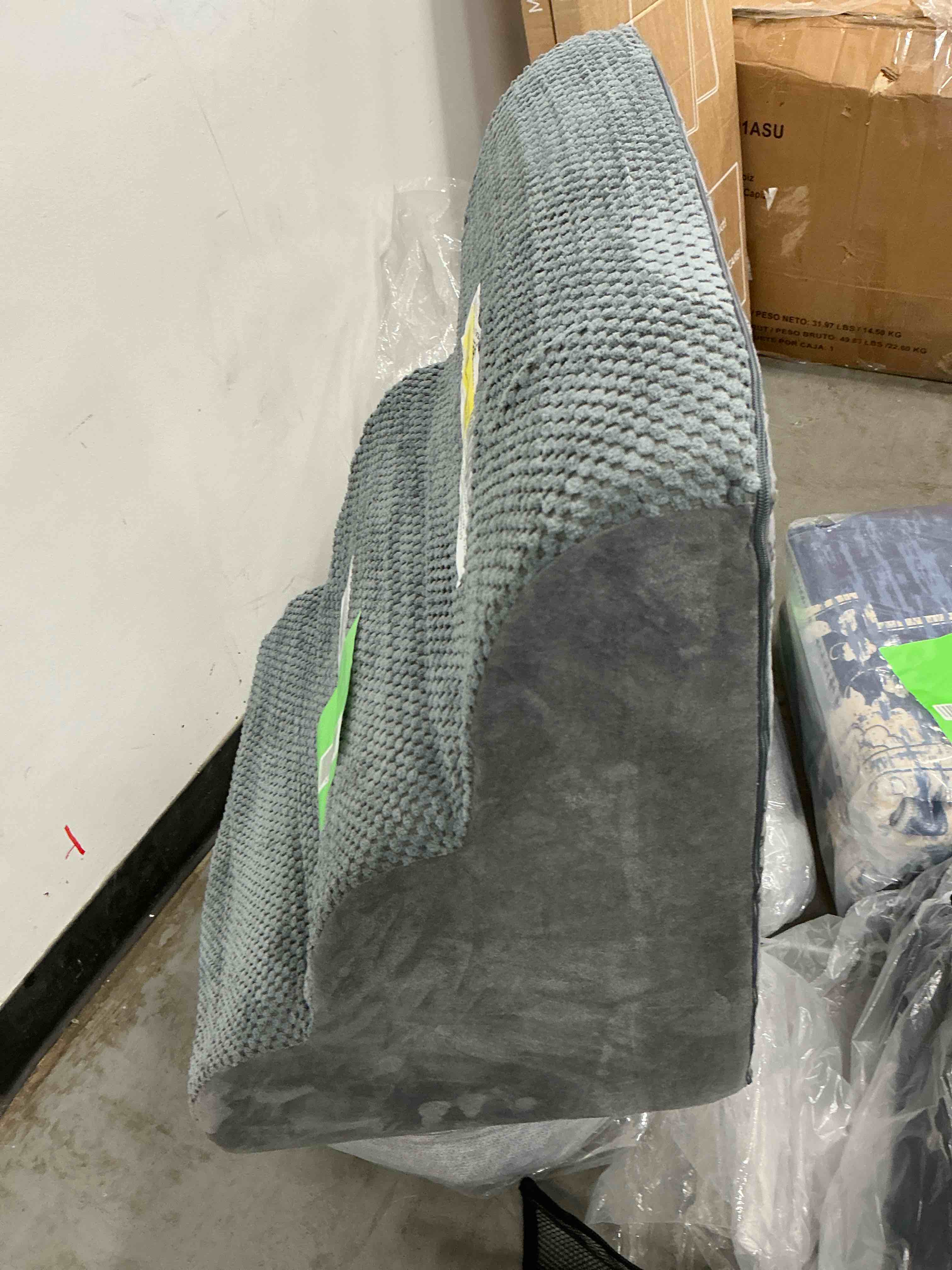 https://s3.amazonaws.com/lotting-images-prod/EmanualPiazza/PPE3664494_1759420087565.jpeg