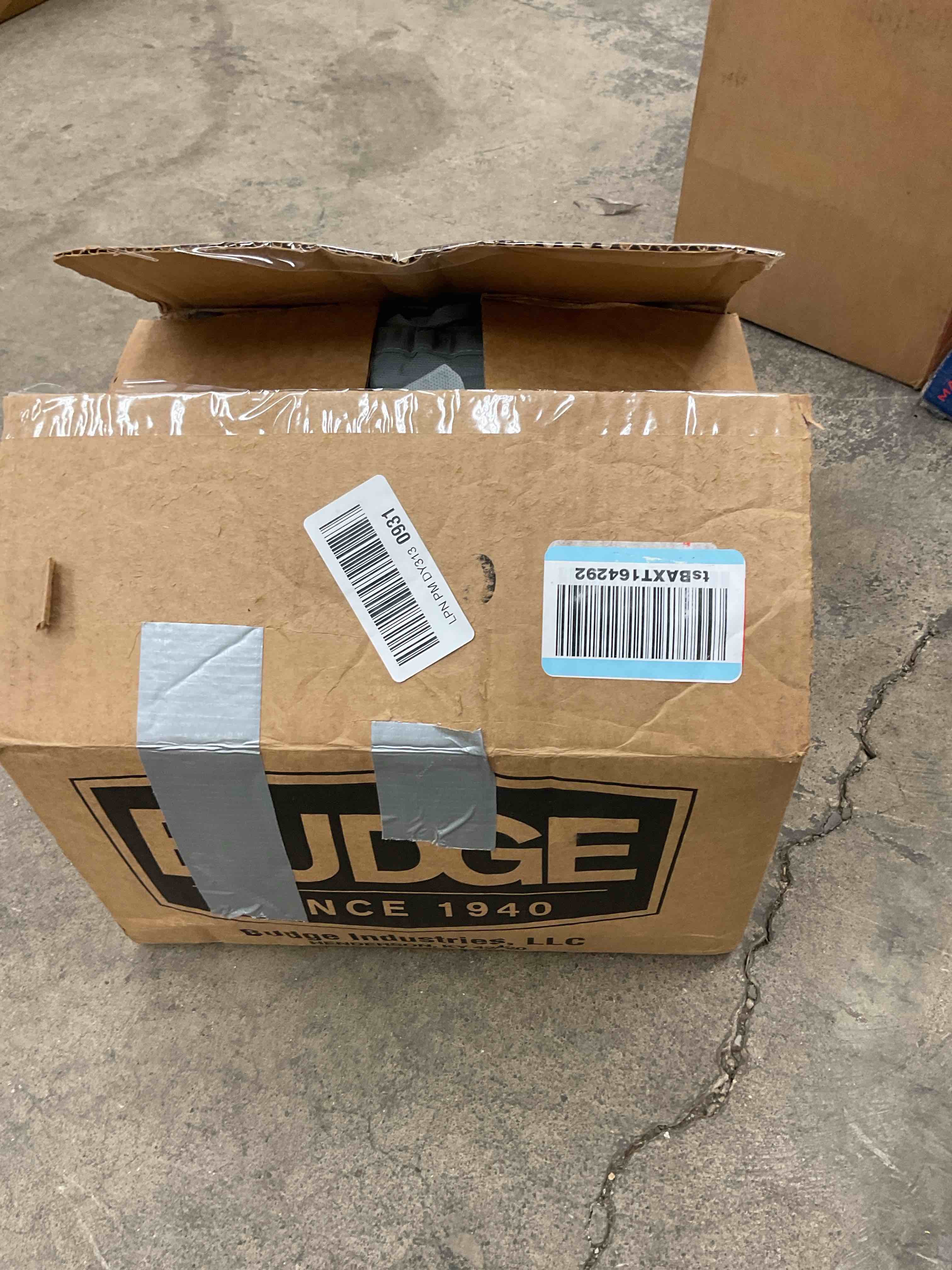https://s3.amazonaws.com/lotting-images-prod/EmanualPiazza/PPE3664749_1758307912964.jpeg