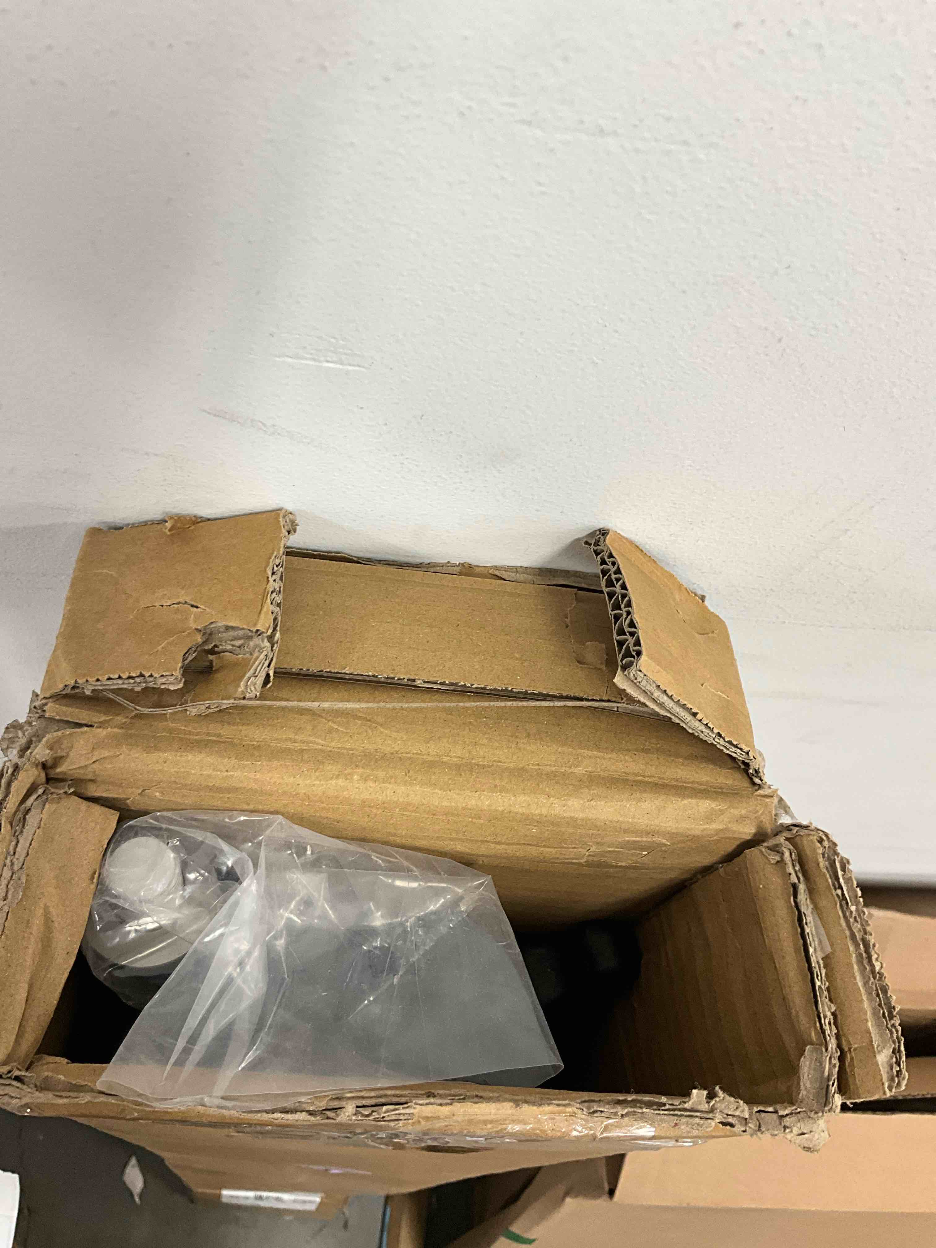 https://s3.amazonaws.com/lotting-images-prod/EmanualPiazza/PPE3664835_1758387717704.jpeg