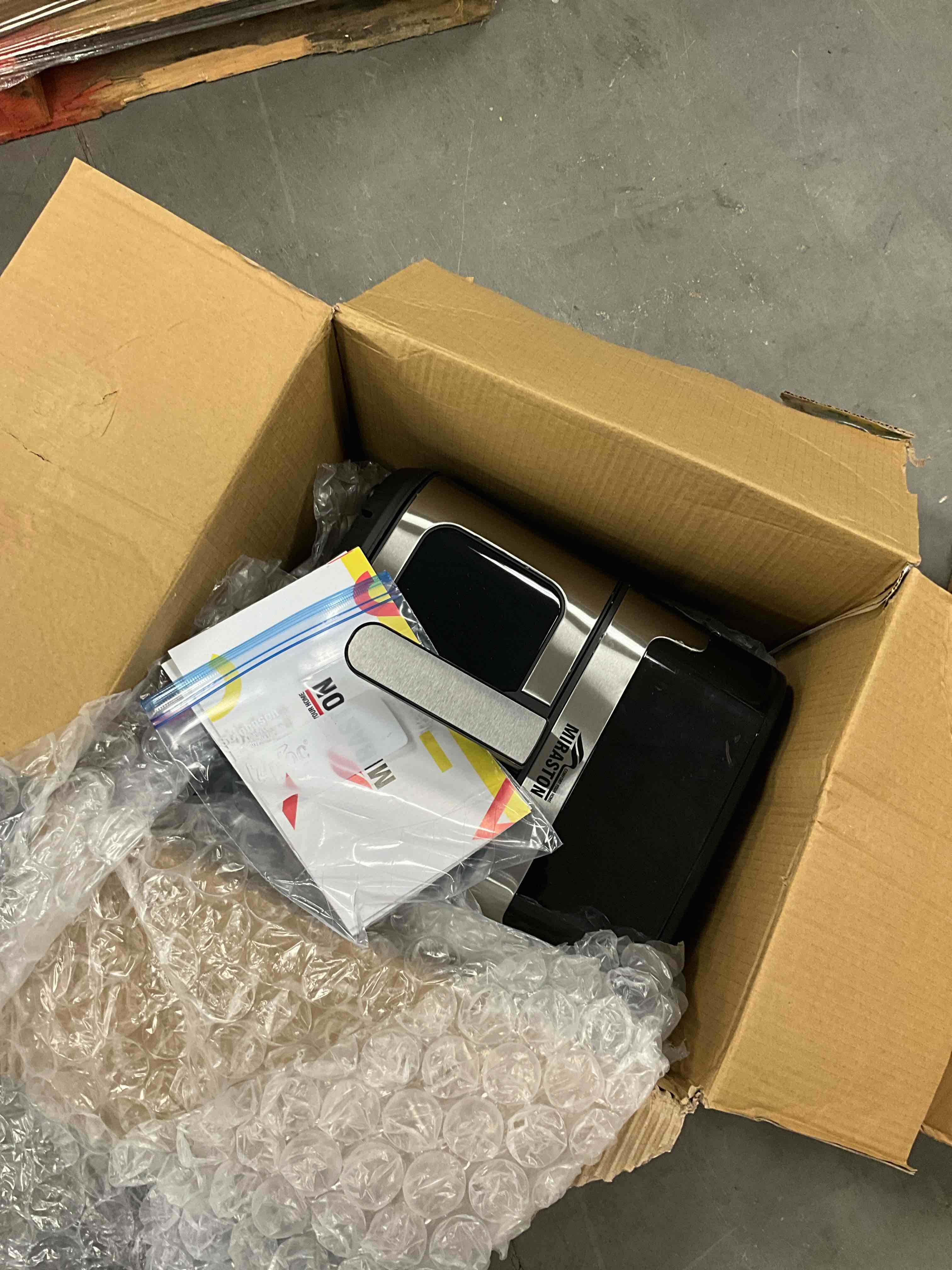 https://s3.amazonaws.com/lotting-images-prod/EmanualPiazza/PPE3664857_1758389923778.jpeg