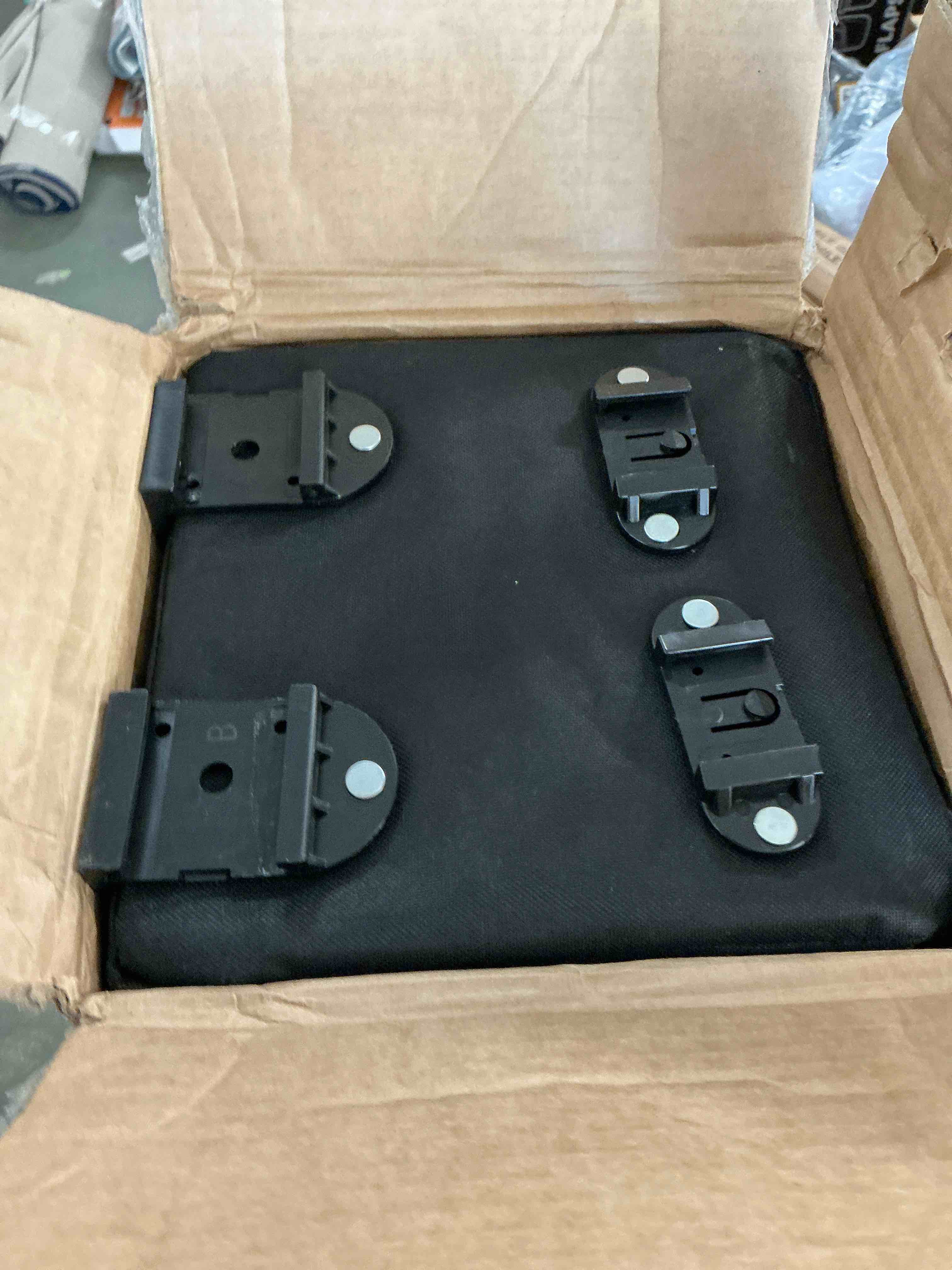 https://s3.amazonaws.com/lotting-images-prod/EmanualPiazza/PPE3665001_1761241919332.jpeg