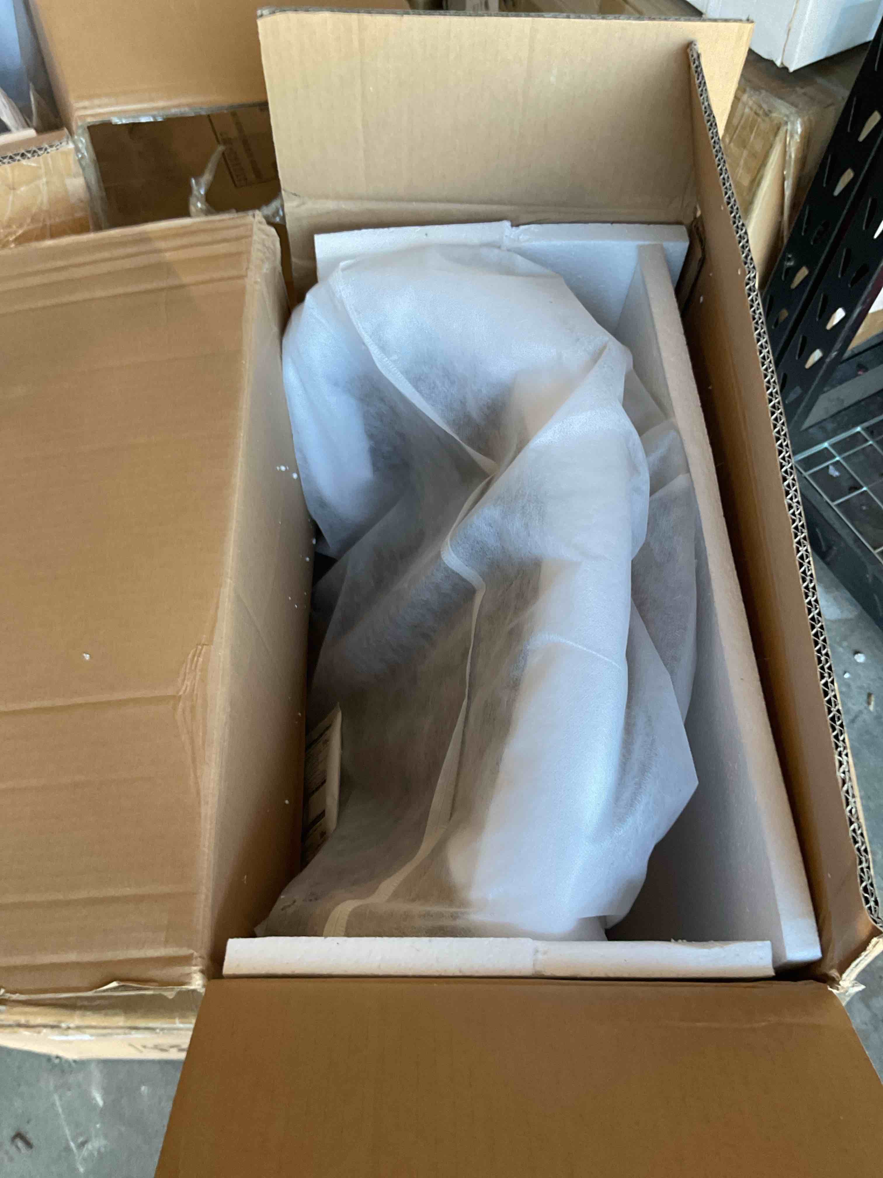 https://s3.amazonaws.com/lotting-images-prod/EmanualPiazza/PPE3665019_1759243526966.jpeg
