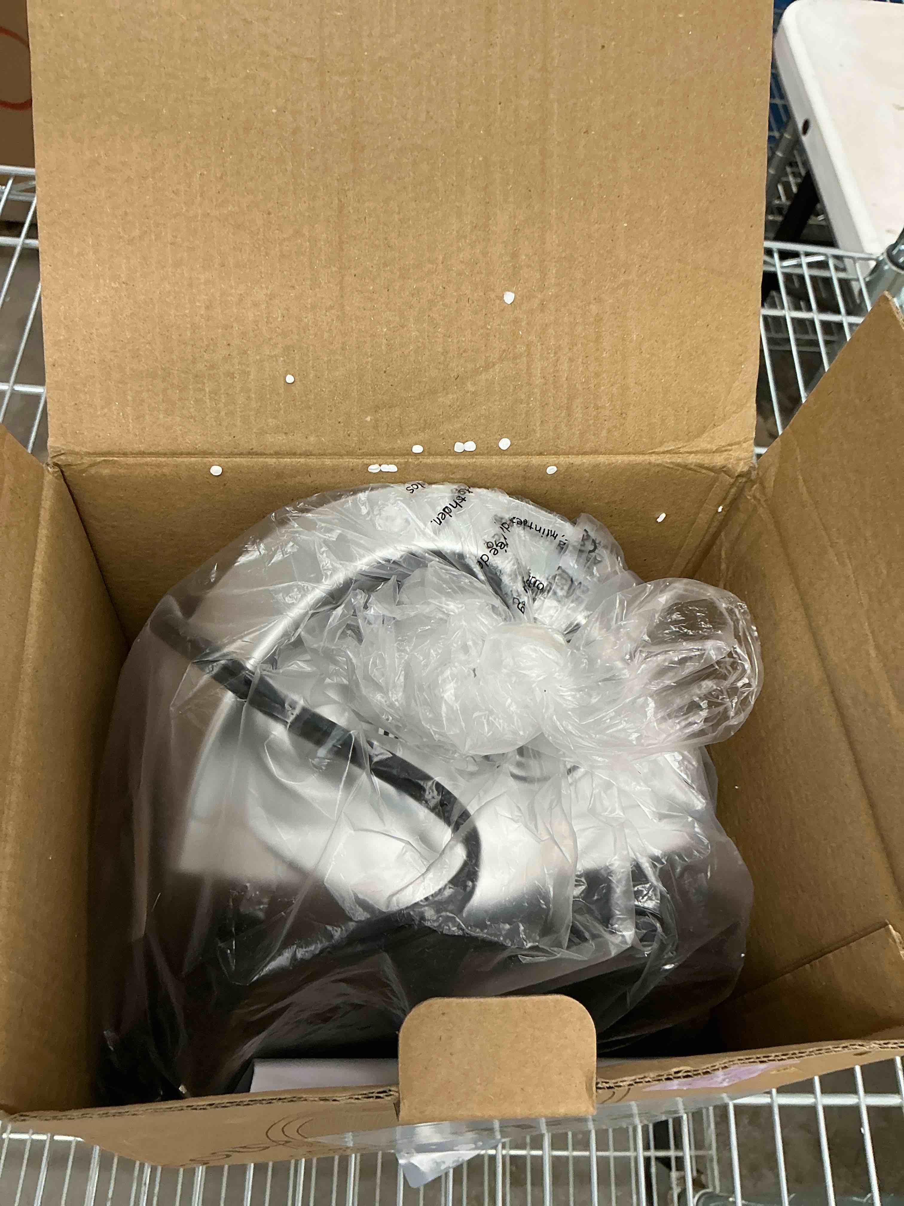 https://s3.amazonaws.com/lotting-images-prod/EmanualPiazza/PPE3665485_1760190960887.jpeg