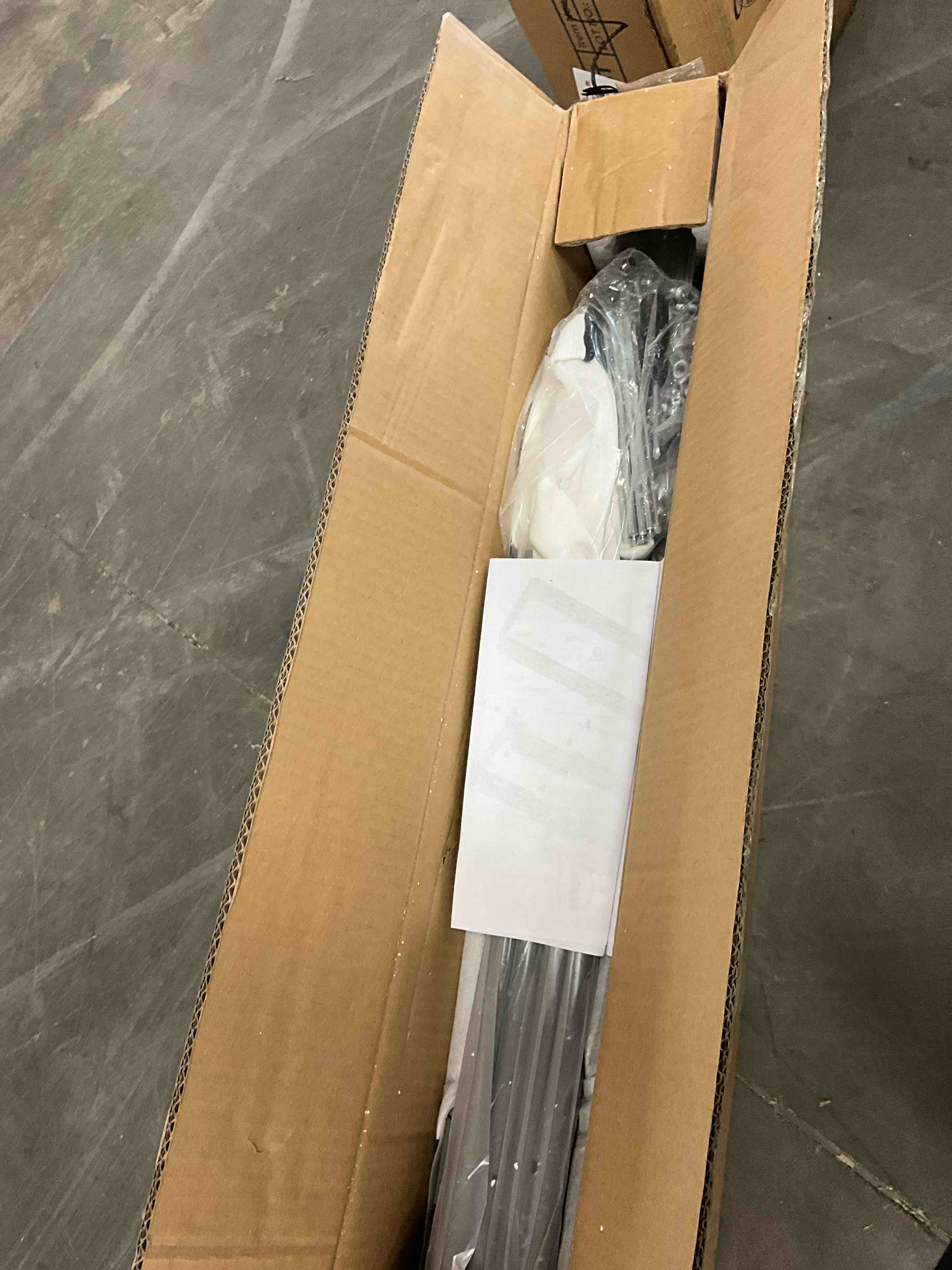 https://s3.amazonaws.com/lotting-images-prod/EmanualPiazza/PPE3665552_1760121399800.jpeg