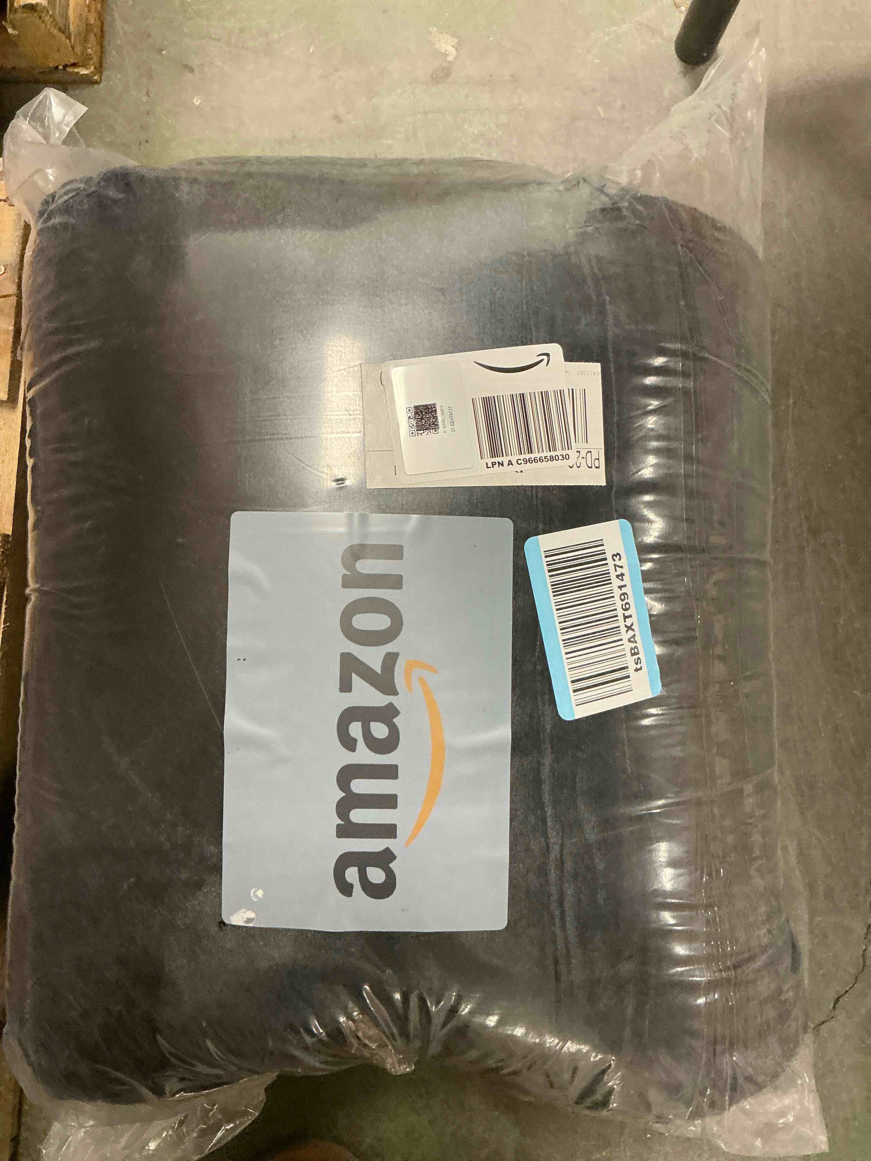 https://s3.amazonaws.com/lotting-images-prod/EmanualPiazza/PPE3665970_1761068887148.jpeg