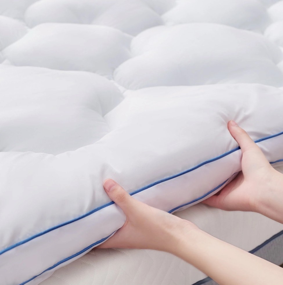 BDEUS Extra Thick Full Mattress Topper, Cooling Mattress Pad Cover, Mattress Protector with 8-21 Inch Deep Pocket,Comfortable,White