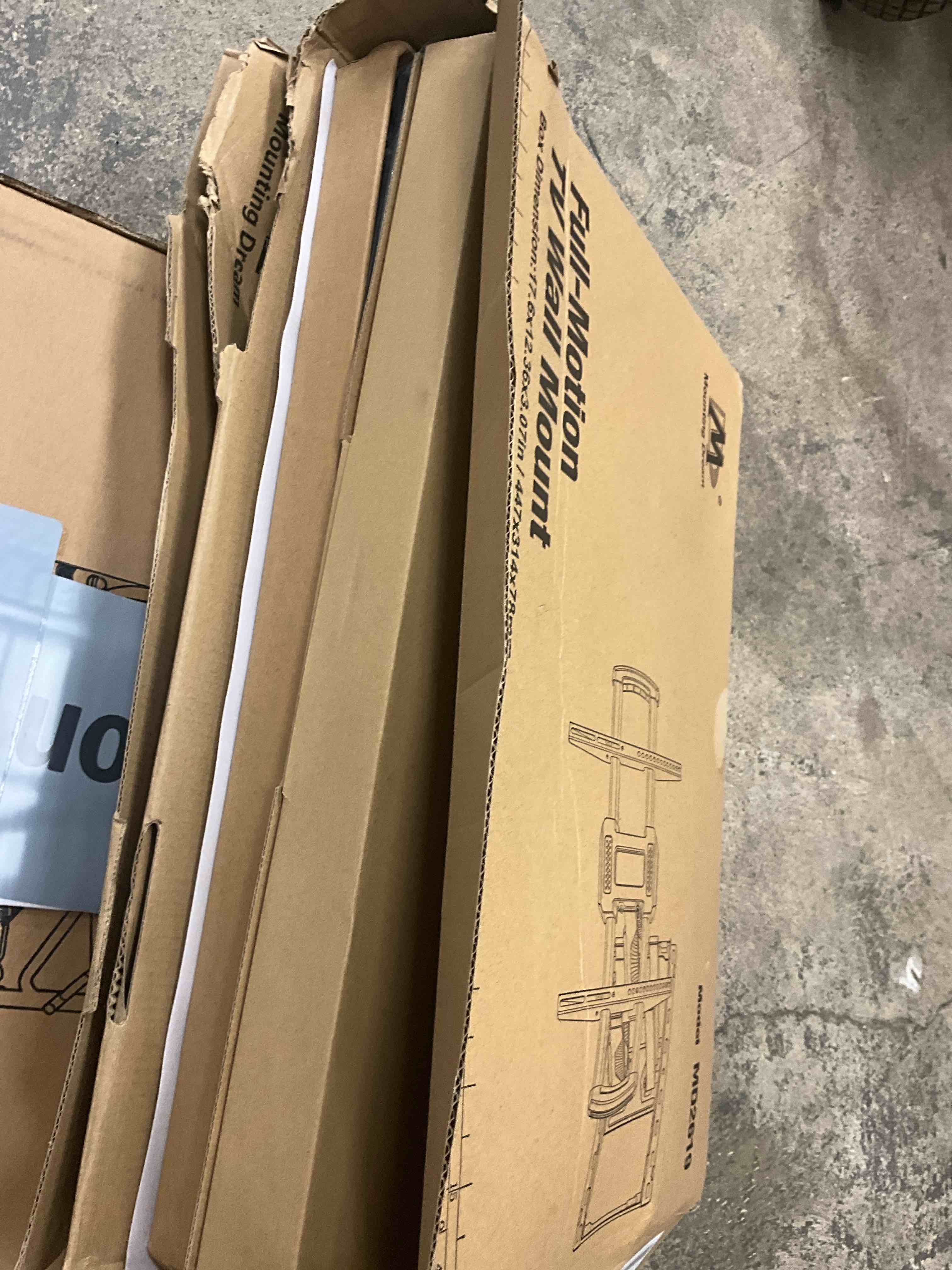 https://s3.amazonaws.com/lotting-images-prod/EmanualPiazza/PPE3668234_1751977907651.jpeg