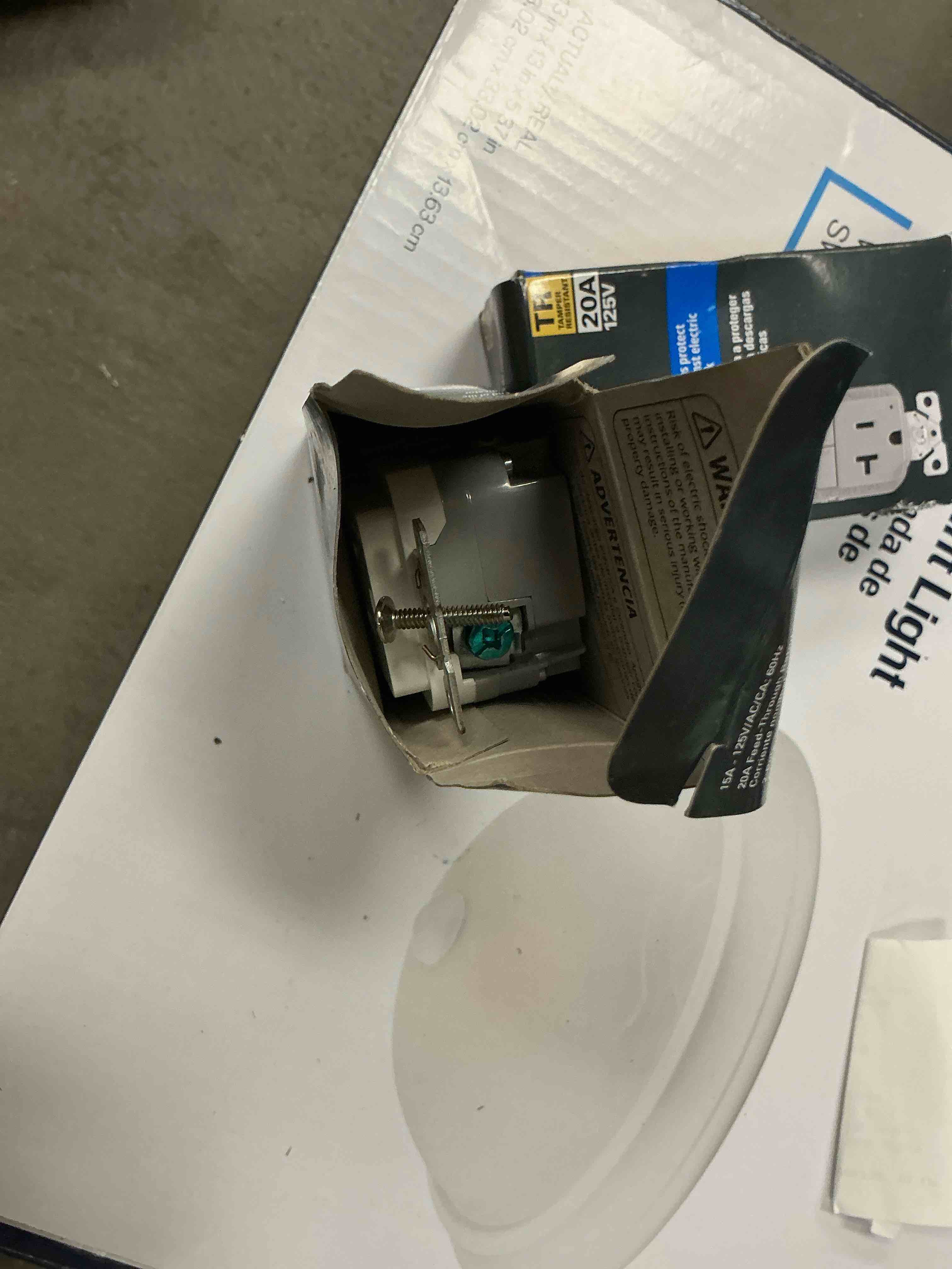 https://s3.amazonaws.com/lotting-images-prod/EmanualPiazza/PPE3668435_1752521115459.jpeg