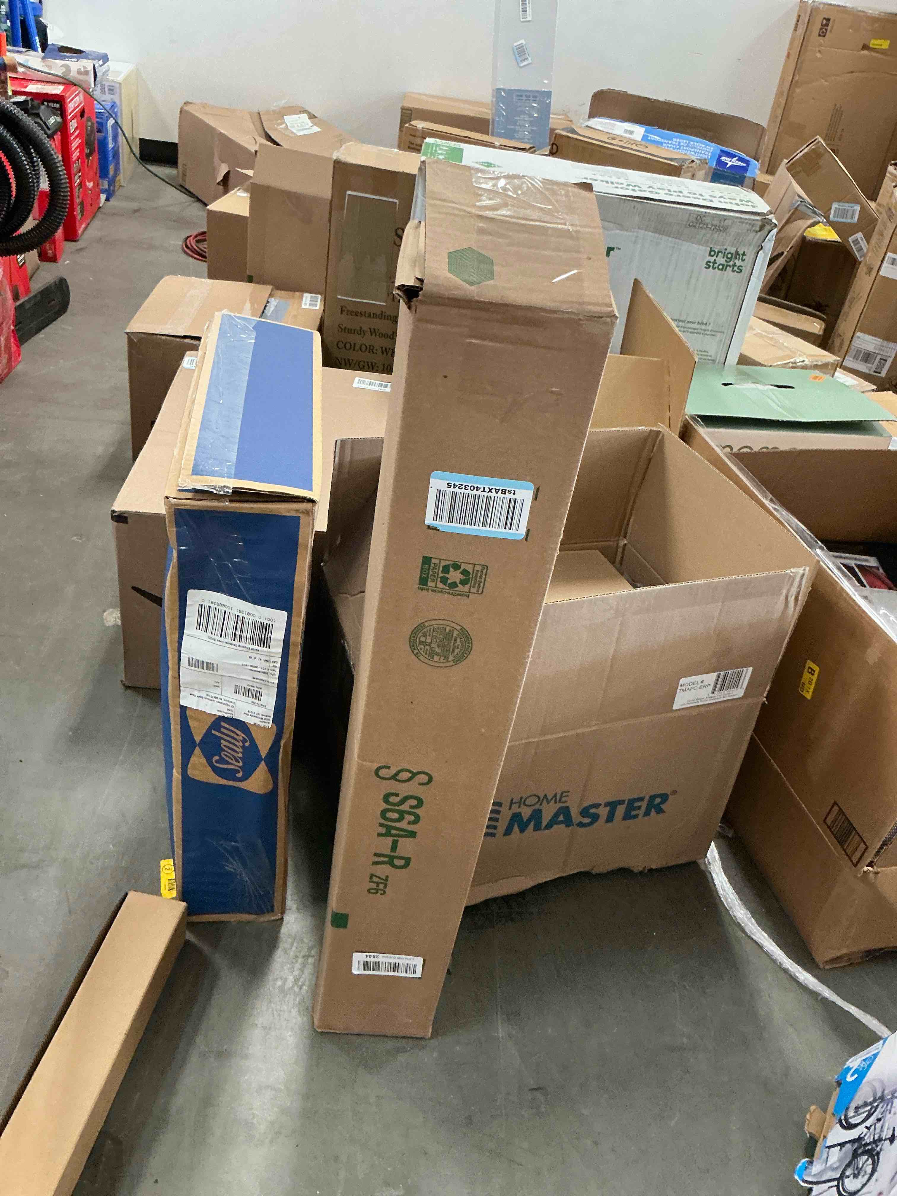 https://s3.amazonaws.com/lotting-images-prod/EmanualPiazza/PPE3668656_1753116891241.jpeg