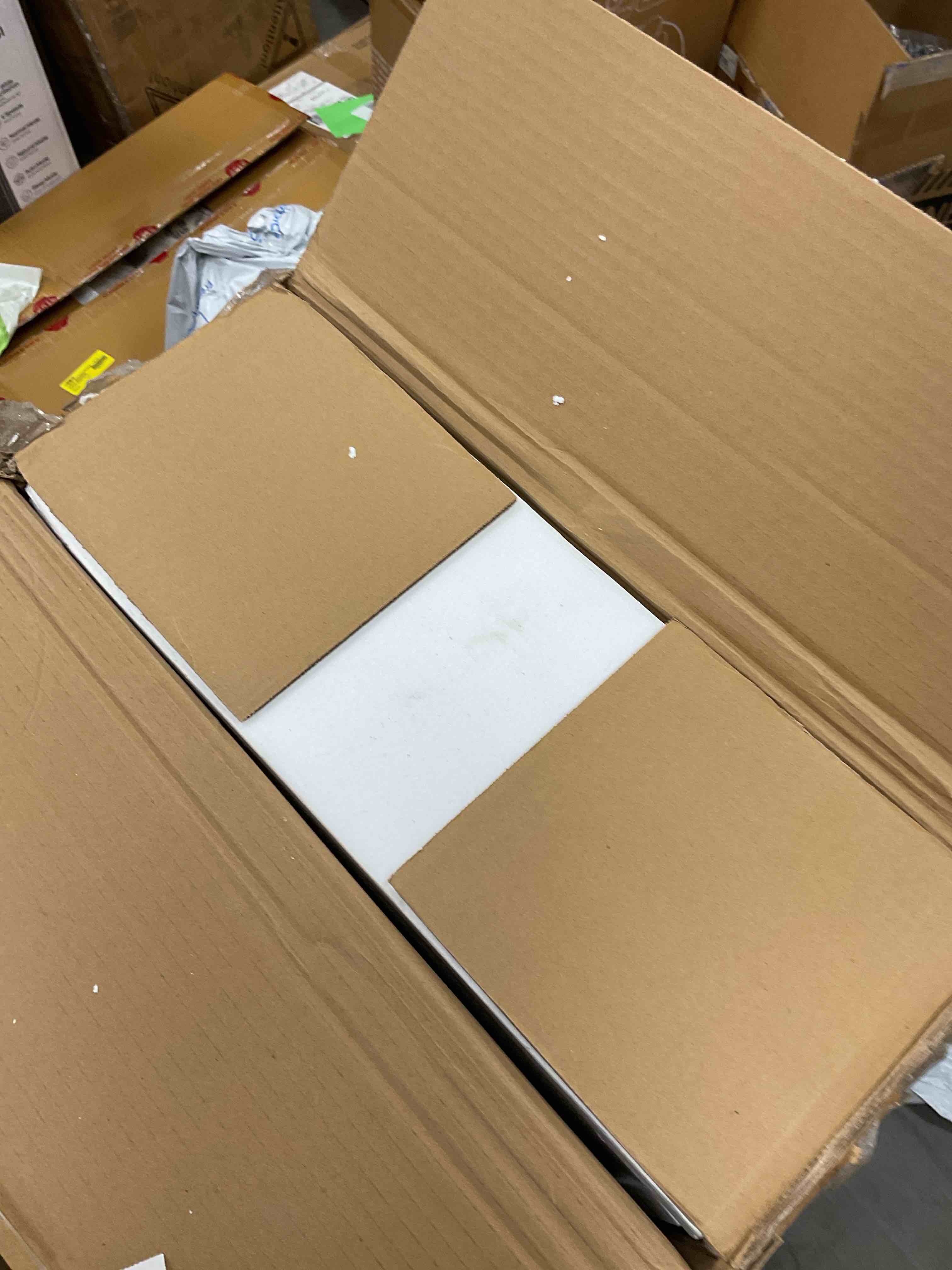 https://s3.amazonaws.com/lotting-images-prod/EmanualPiazza/PPE3668768_1753463027706.jpeg