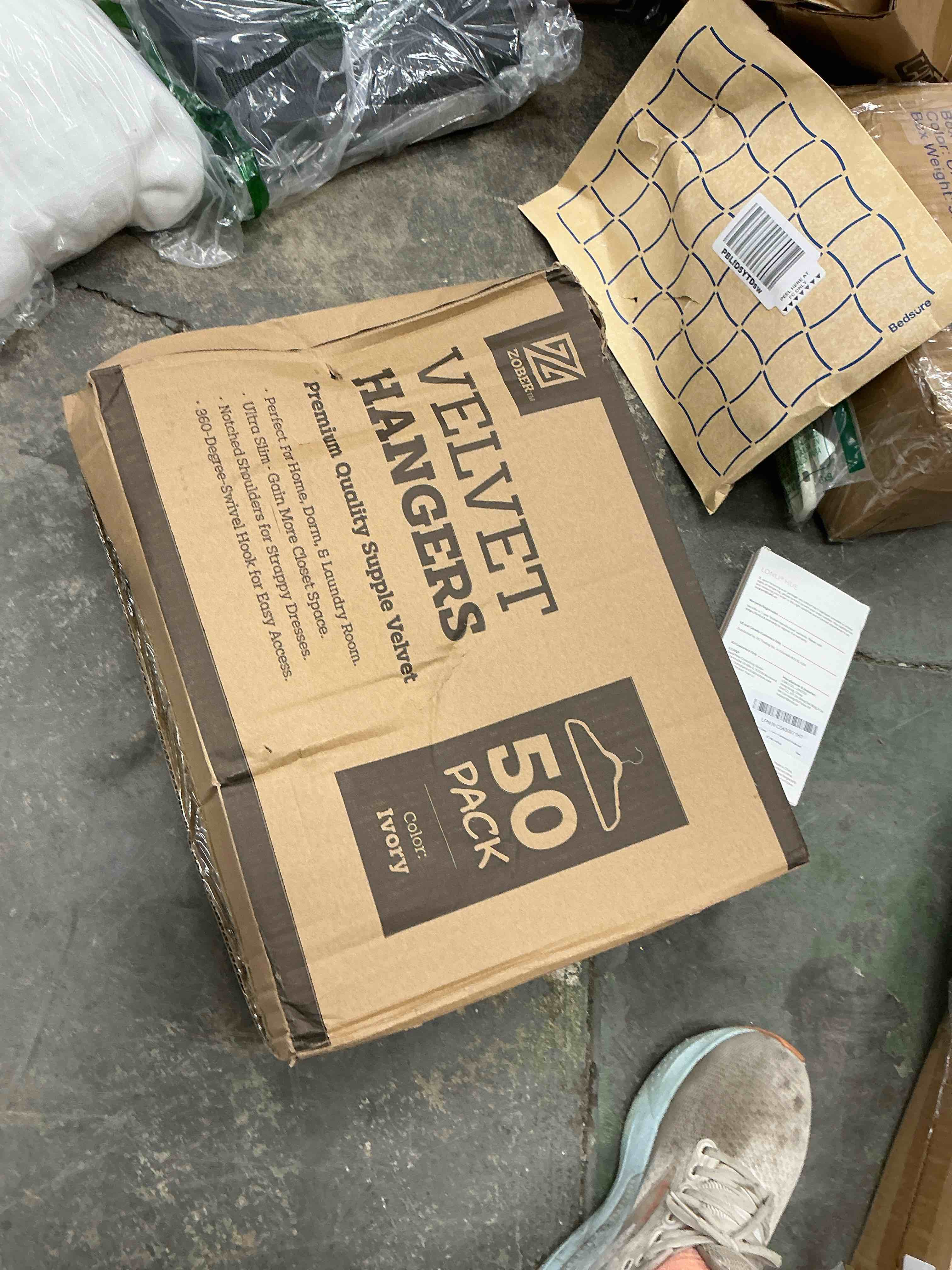 https://s3.amazonaws.com/lotting-images-prod/EmanualPiazza/PPE3668908_1754327911902.jpeg