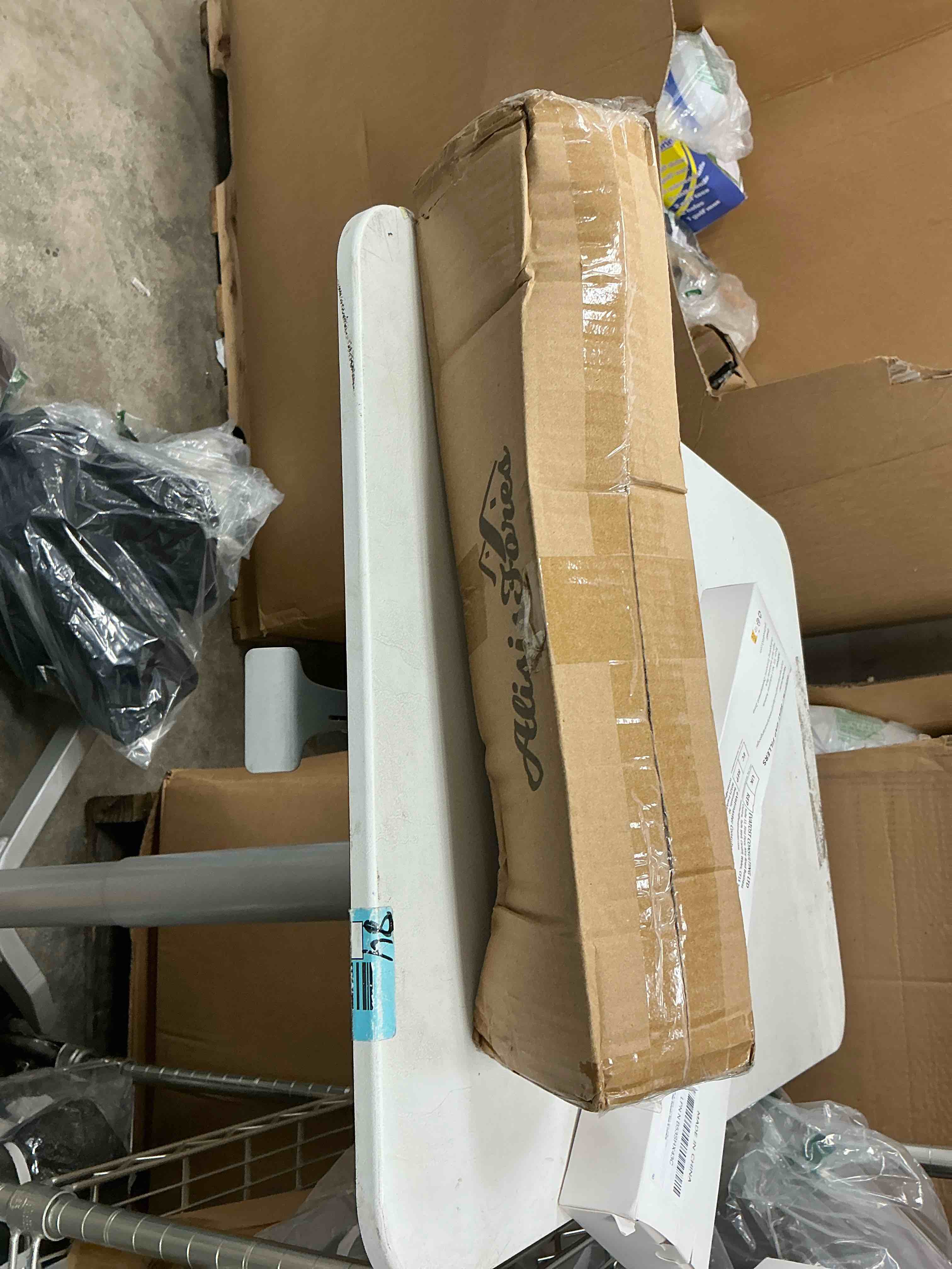 https://s3.amazonaws.com/lotting-images-prod/EmanualPiazza/PPE3669088_1754493588702.jpeg
