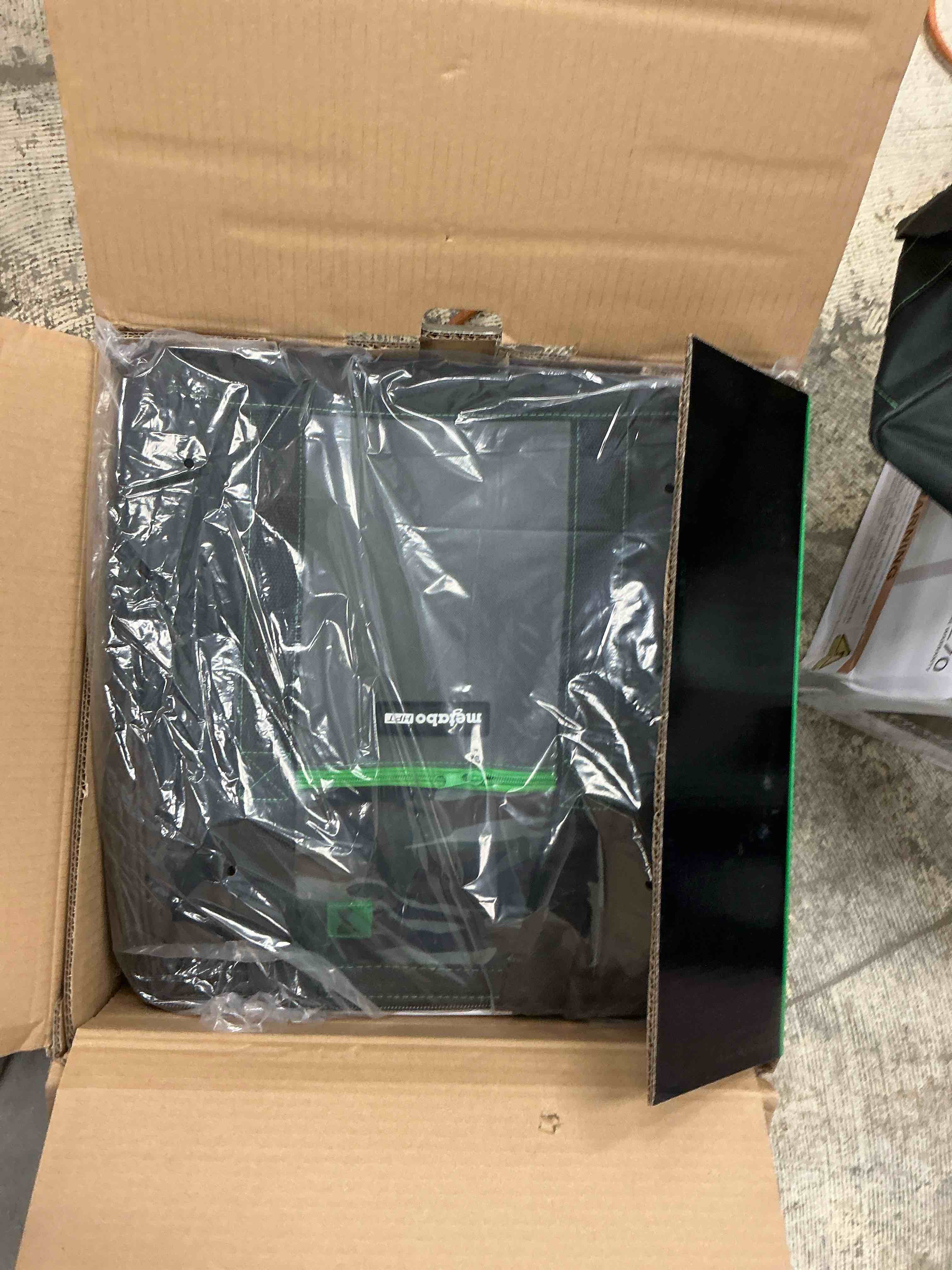 https://s3.amazonaws.com/lotting-images-prod/EmanualPiazza/PPE3669334_1755097803934.jpeg