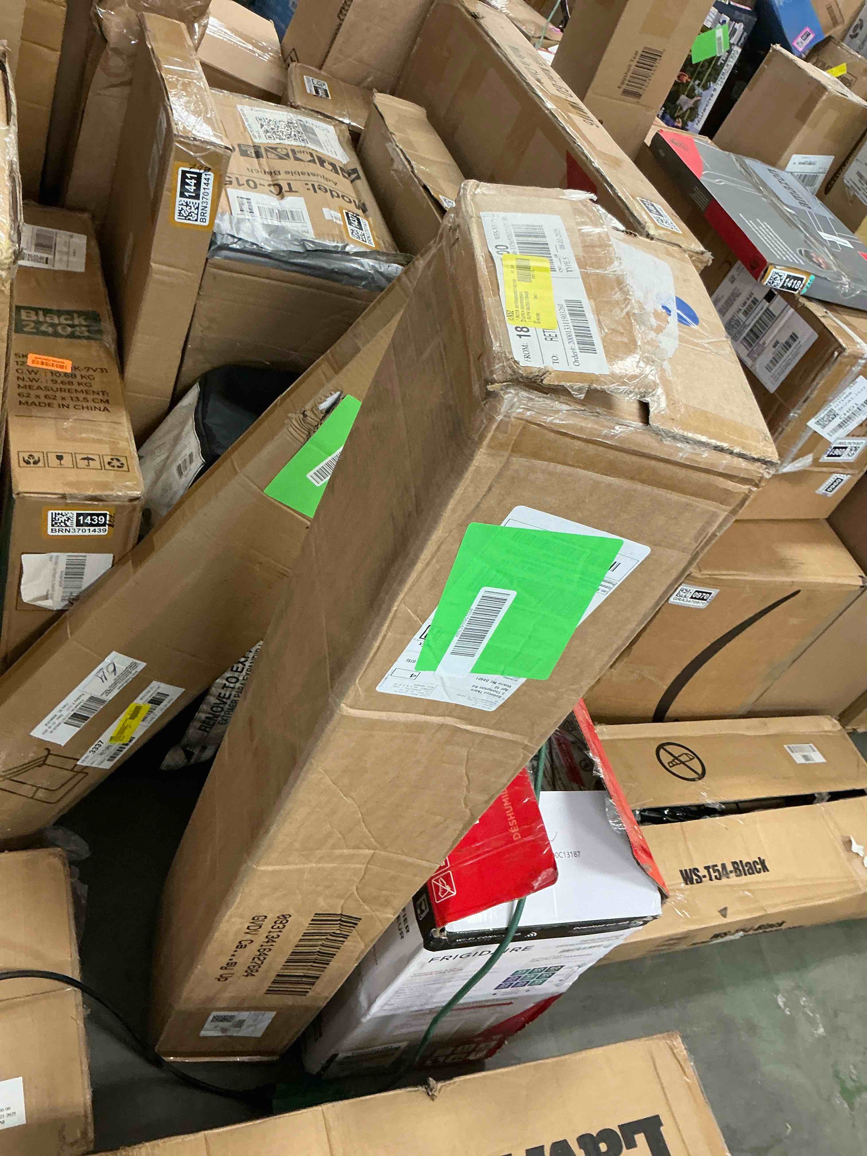 https://s3.amazonaws.com/lotting-images-prod/EmanualPiazza/PPE3669544_1755794629665.jpeg