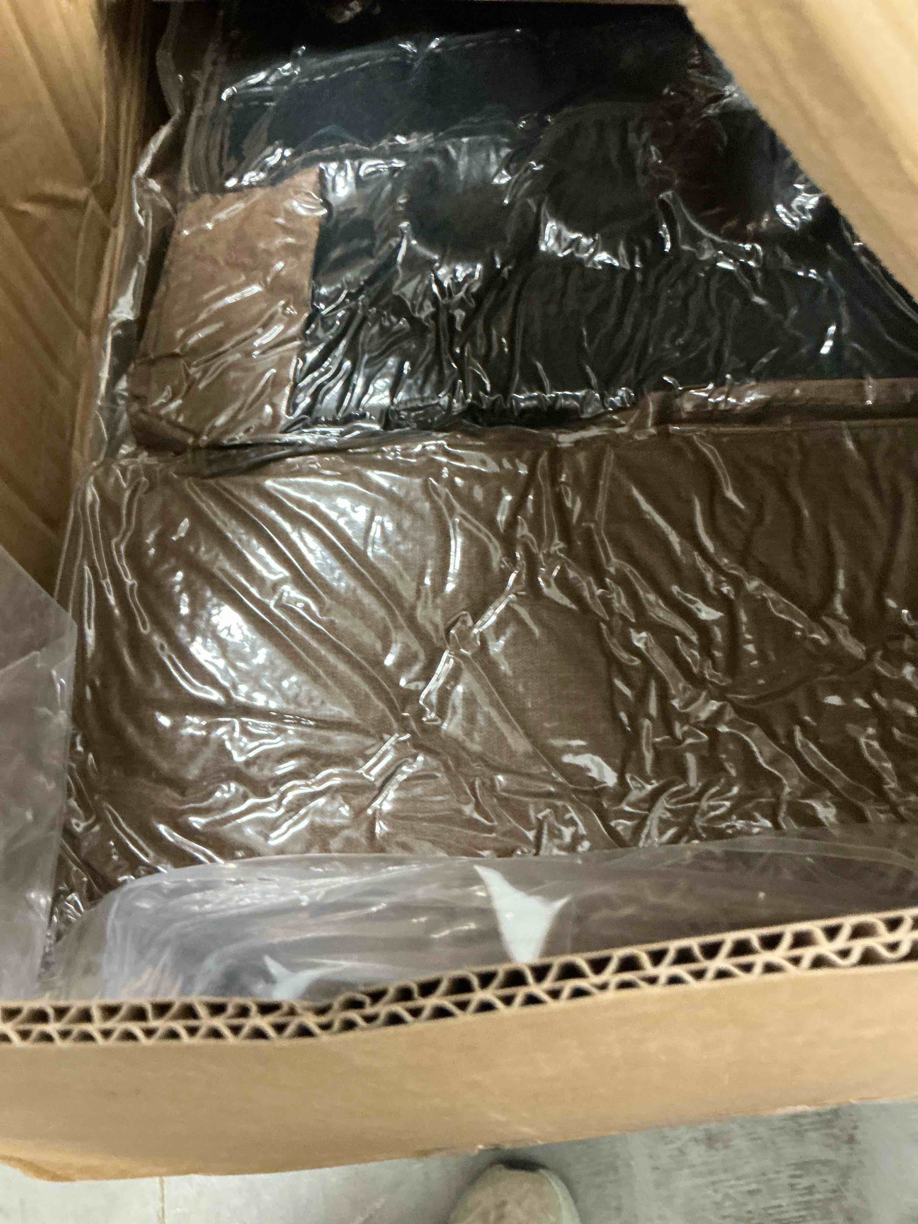 https://s3.amazonaws.com/lotting-images-prod/EmanualPiazza/PPE3669559_1755791692486.jpeg