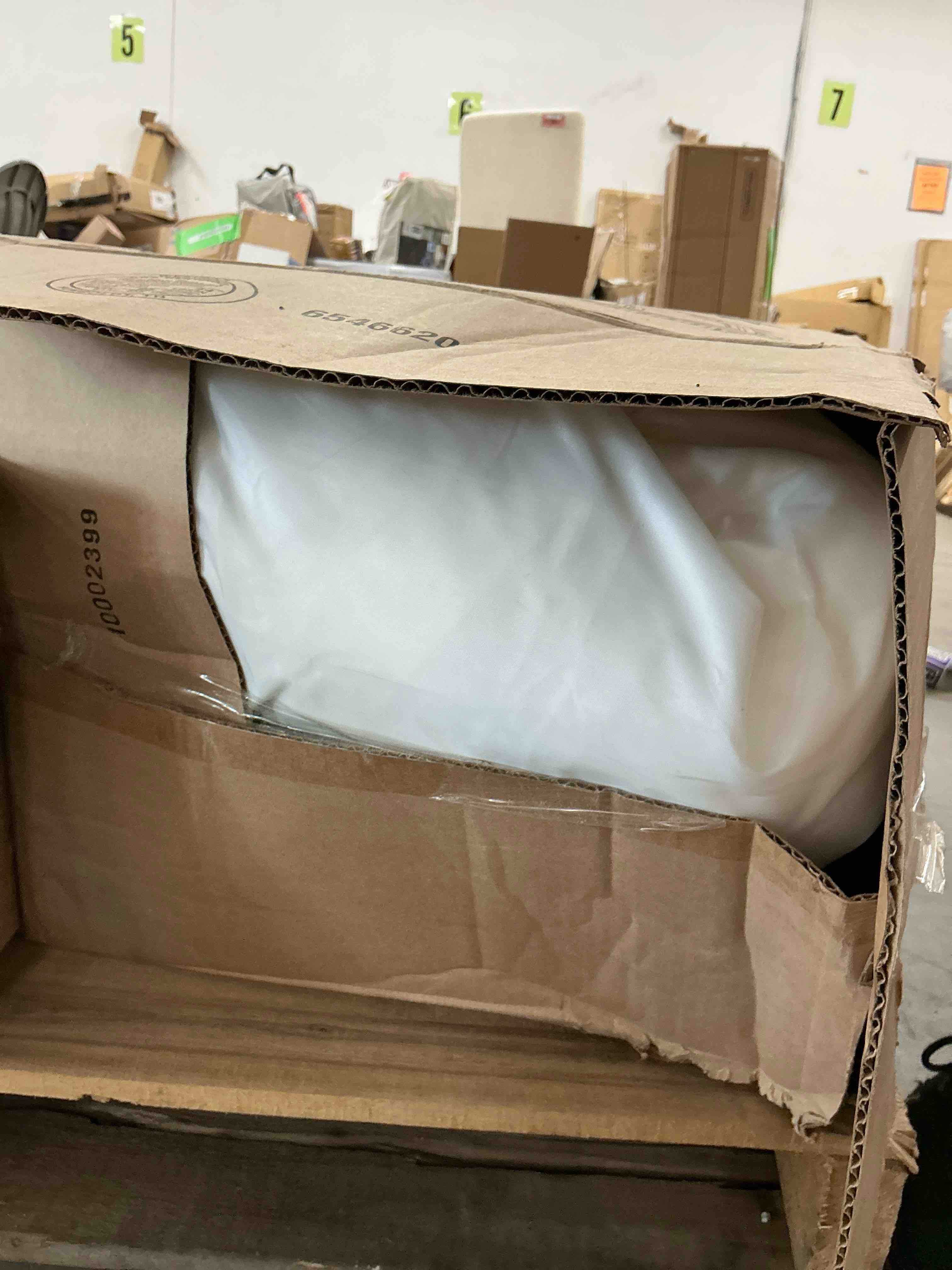 https://s3.amazonaws.com/lotting-images-prod/EmanualPiazza/PPE3669637_1755952729556.jpeg