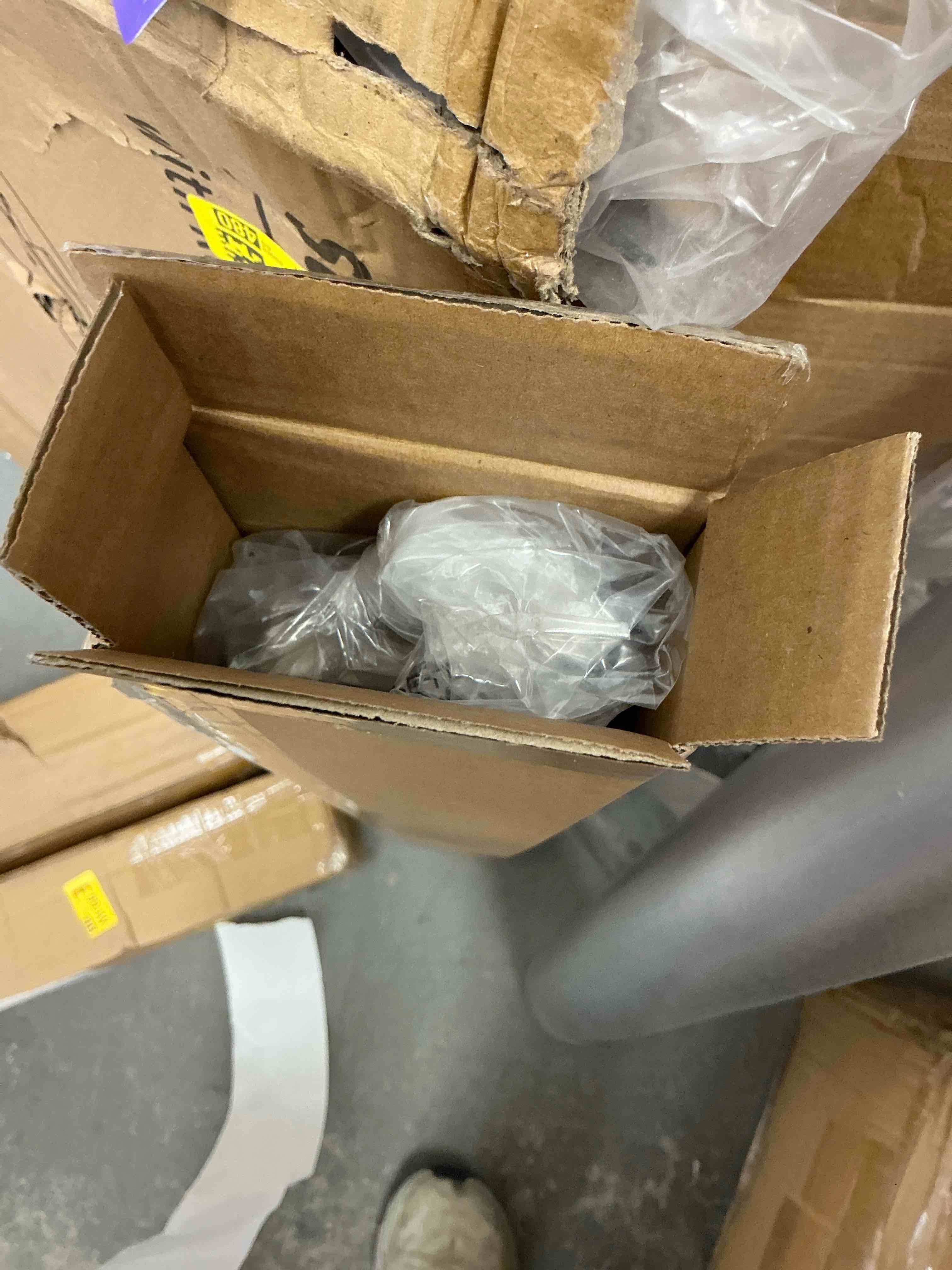 https://s3.amazonaws.com/lotting-images-prod/EmanualPiazza/PPE3669722_1756135362494.jpeg