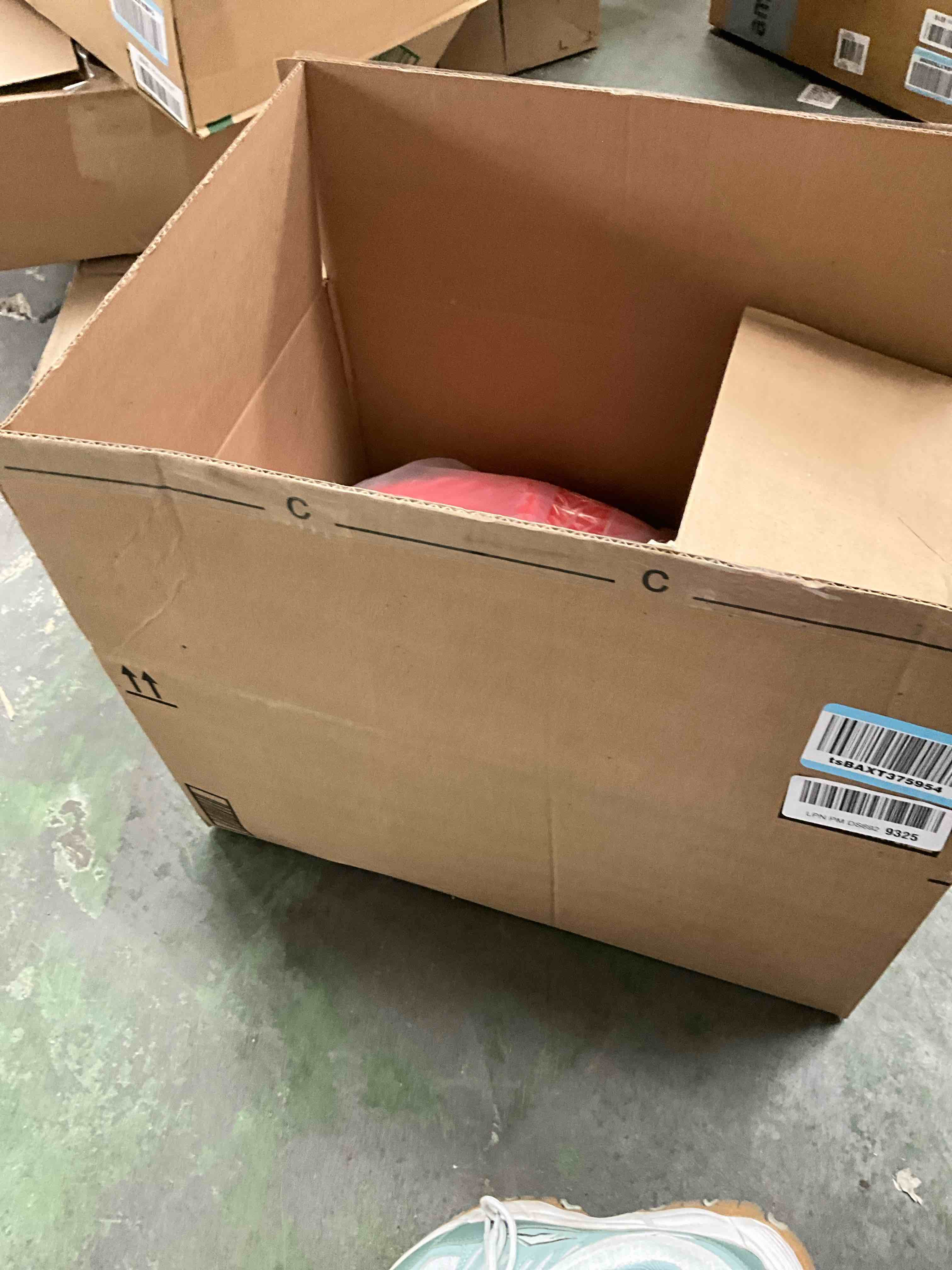https://s3.amazonaws.com/lotting-images-prod/EmanualPiazza/PPE3669901_1756228452318.jpeg