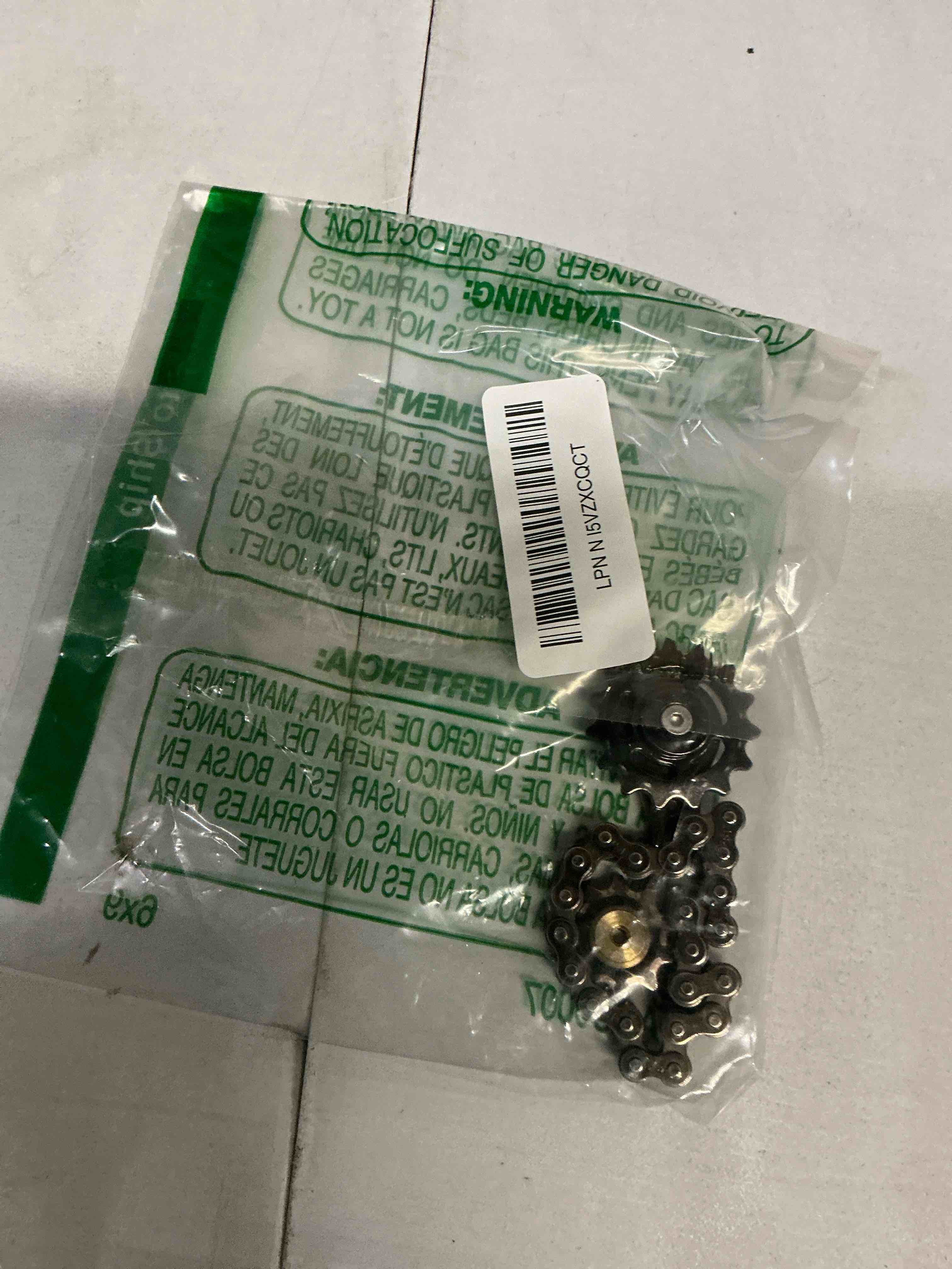 Condition photo showing Good Condition for Metal Bike Chain EDC Fidget Toy,One Hand Spinning Sprocket Roller,Noiseless Office Home Classroom Travel Meeting Anxiety Stress Relief Gadgets for Adults Kids Teens with ADHD ADD Autism. (Black)