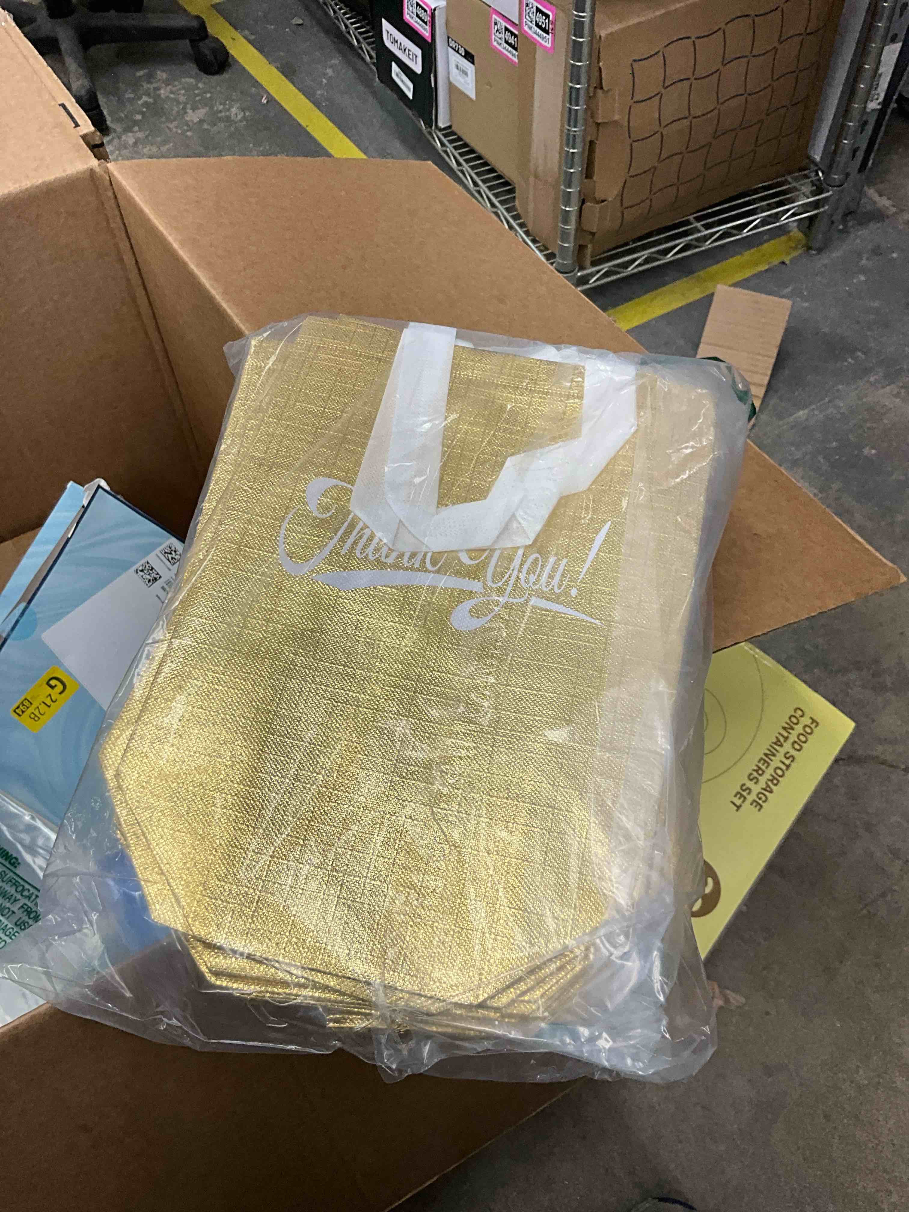 Condition photo showing Good Condition for 30 Pcs Thank You Gift Bags with Handles Bulk Reusable Thank You Return Gift Bags Nonwoven Foldable Bag for Business, Shopping, Wedding, Baby Shower, Graduations, Party Favors Gold 8"L x 4" W x 10"H