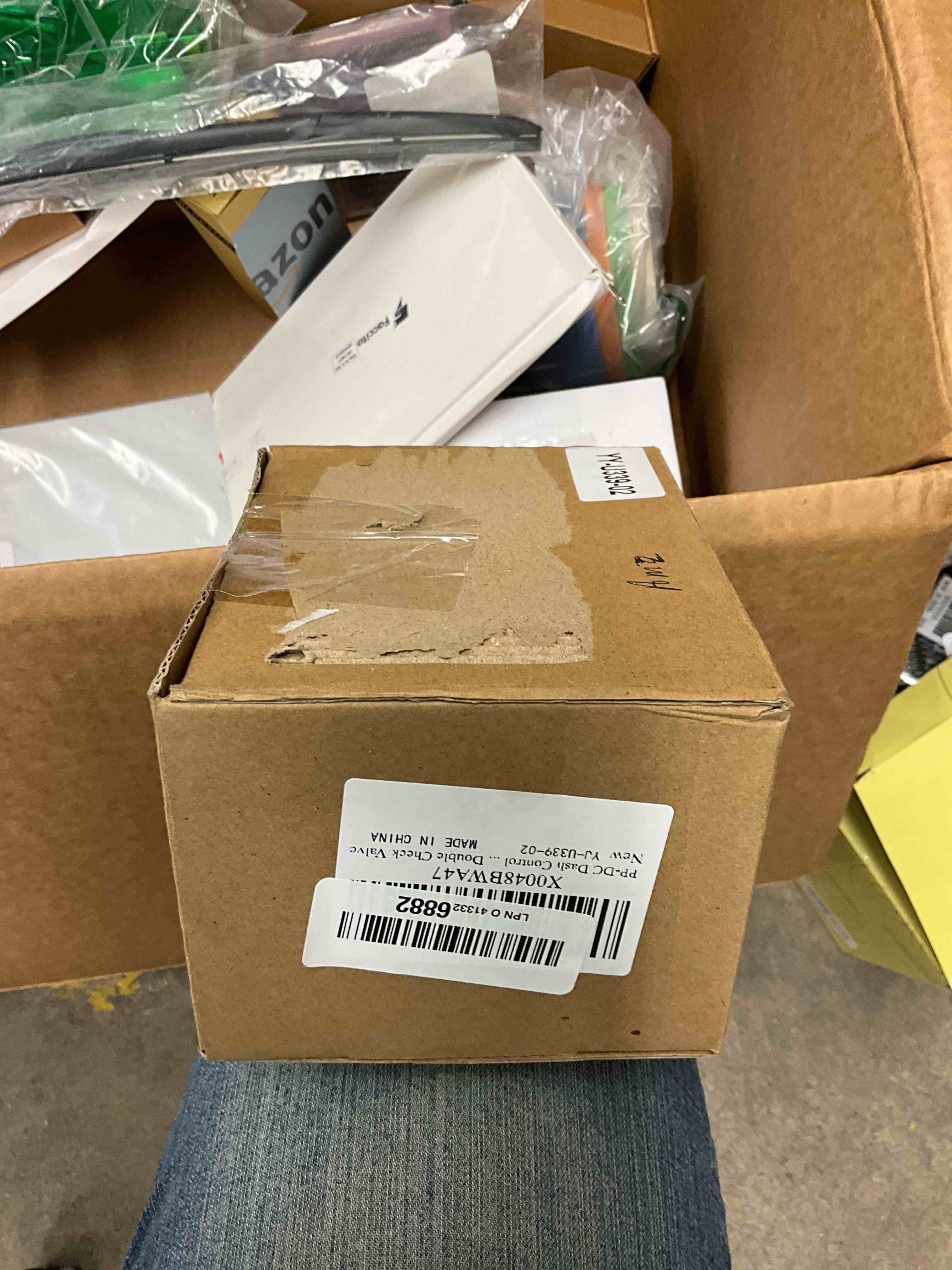 Condition photo showing Good Condition for PP-DC Dash Control Brake Valve 065661 800733 2032342C91 PPDC Type Double Check Air Parking Brake Valve Proportioning Valve for International Semi Truck Accessories S19446 2032342C