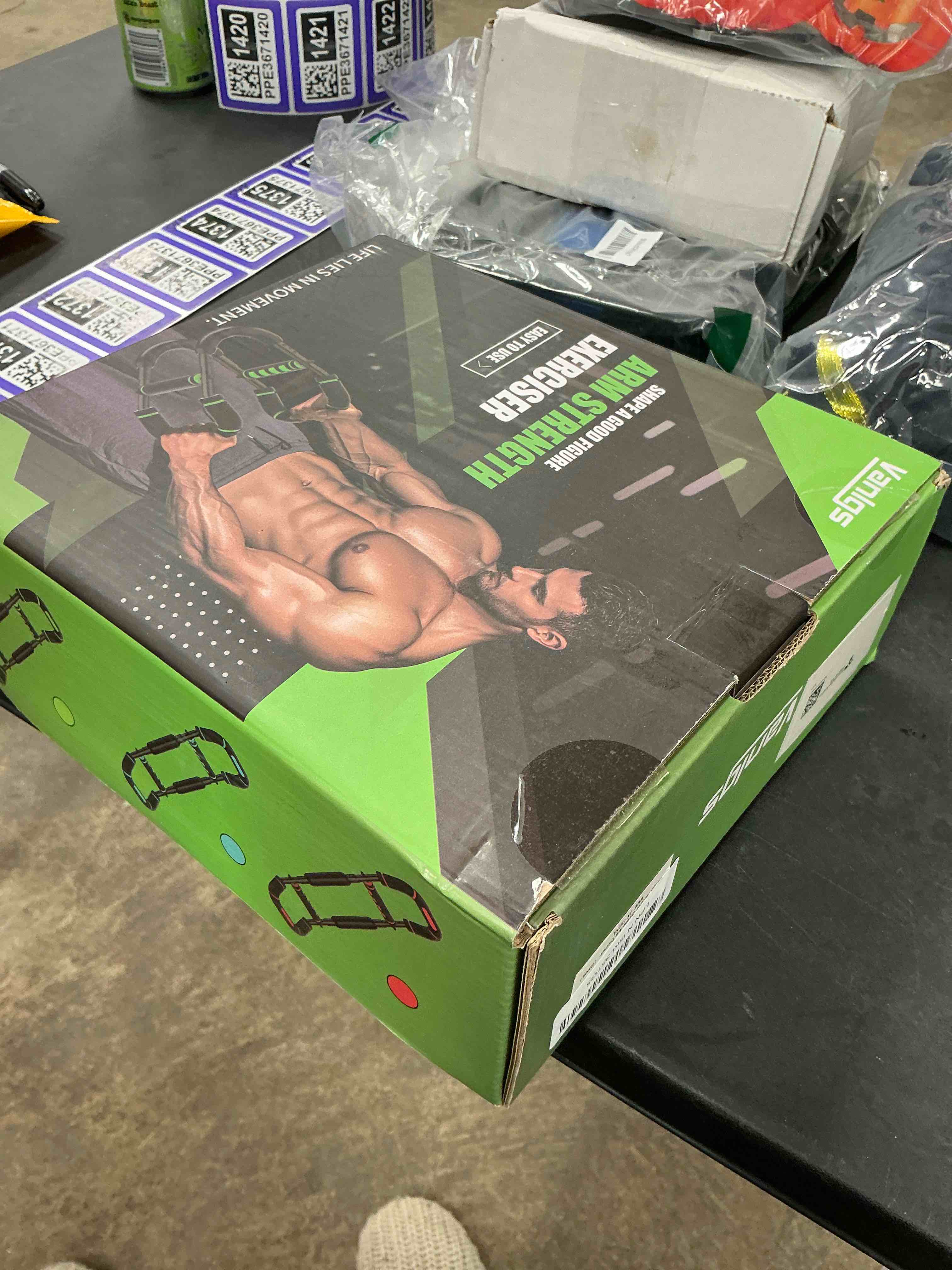 Condition photo showing Good Condition for Twister Arm Trainer for Men, Chest Workout Equipment 5-Level Adjustable (40-130lb) with Ergonomic 27° Targets Biceps/Clip/Thigh, Portable Exerciser for Home Gym Travel Fitness Green