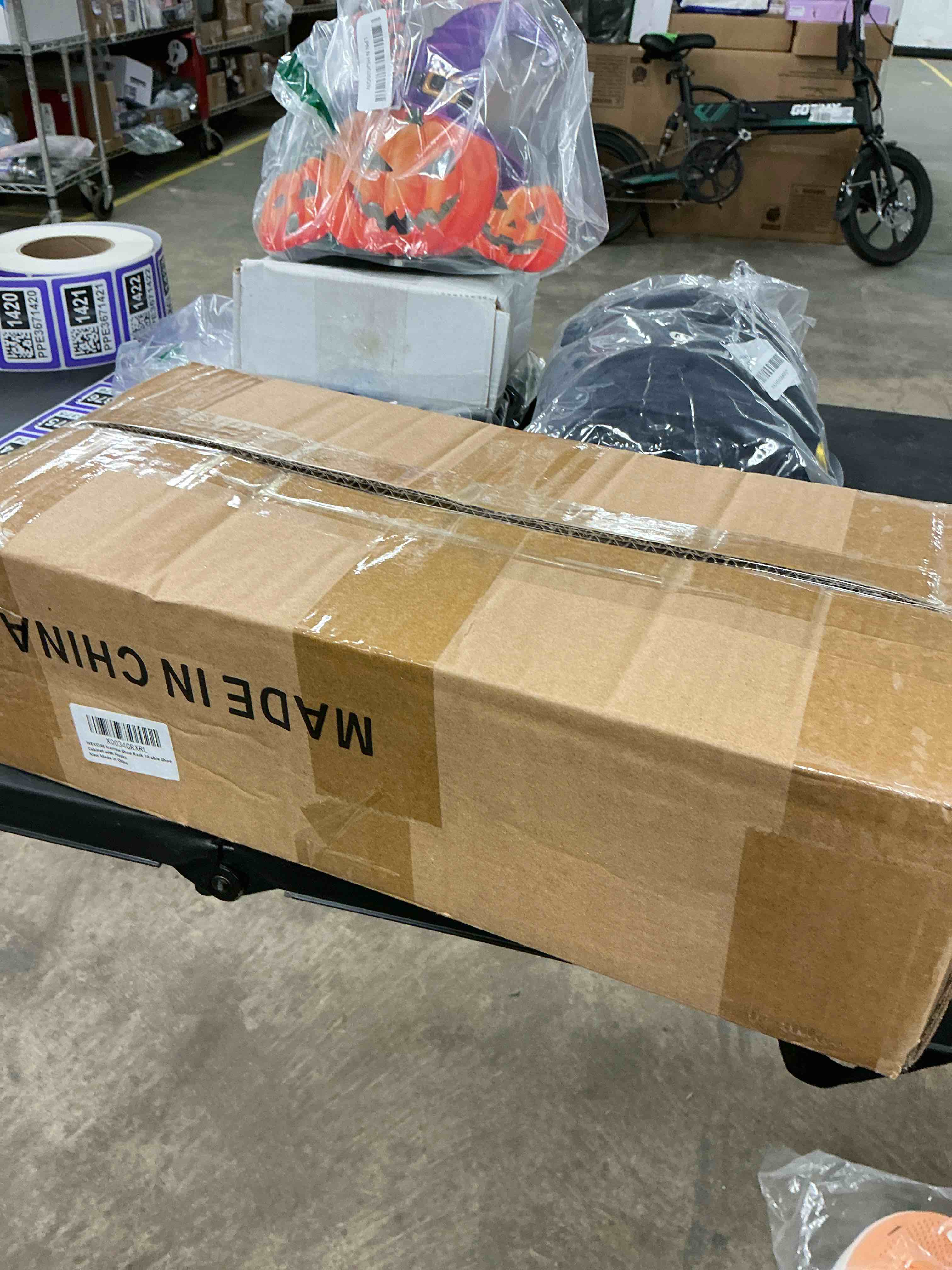 Condition photo showing Good Condition for Narrow Shoe Rack 10 Tiers Tall Shoe Rack for Entryway 20 24 Pairs Shoe & Boots Organizer Storage Shelf Durable Black Metal Stackable Shoe Cabinet with Hooks, 17.1D x 11.8W x 78.7H in