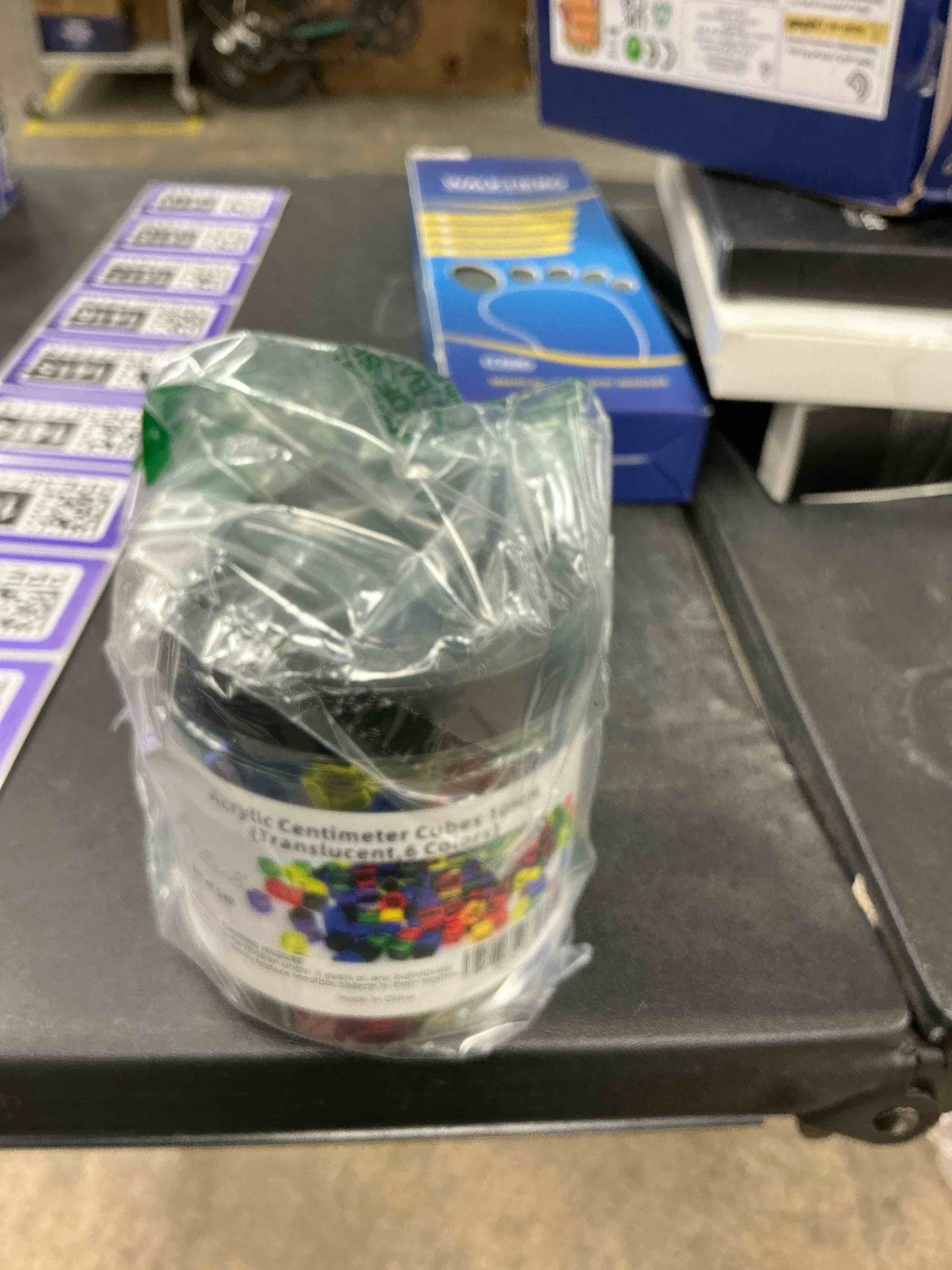 Condition photo showing New/Like New for 240 Pieces Centimeter Cubes, Counting/Sorting Toy,Plastic Math Cubes,Early Development Activity Games with Portable Box(Translucent,6 Colors)