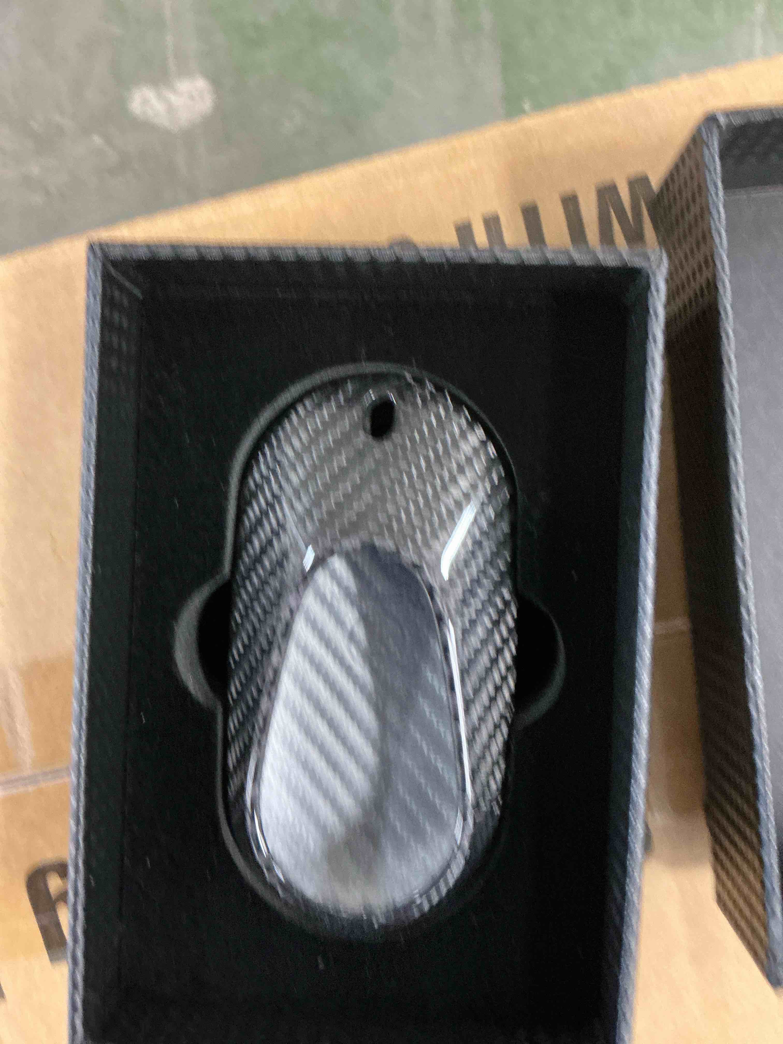 Condition photo showing New/Like New for T-carbon Key Fob Cover Compatible with Mercedes Benz,Real Glass Fiber Key Case Key Shell Protector fits for Benz EQE350 S580 C300 C Class S Class G Class E Class Key Fob Cover,Silver Black