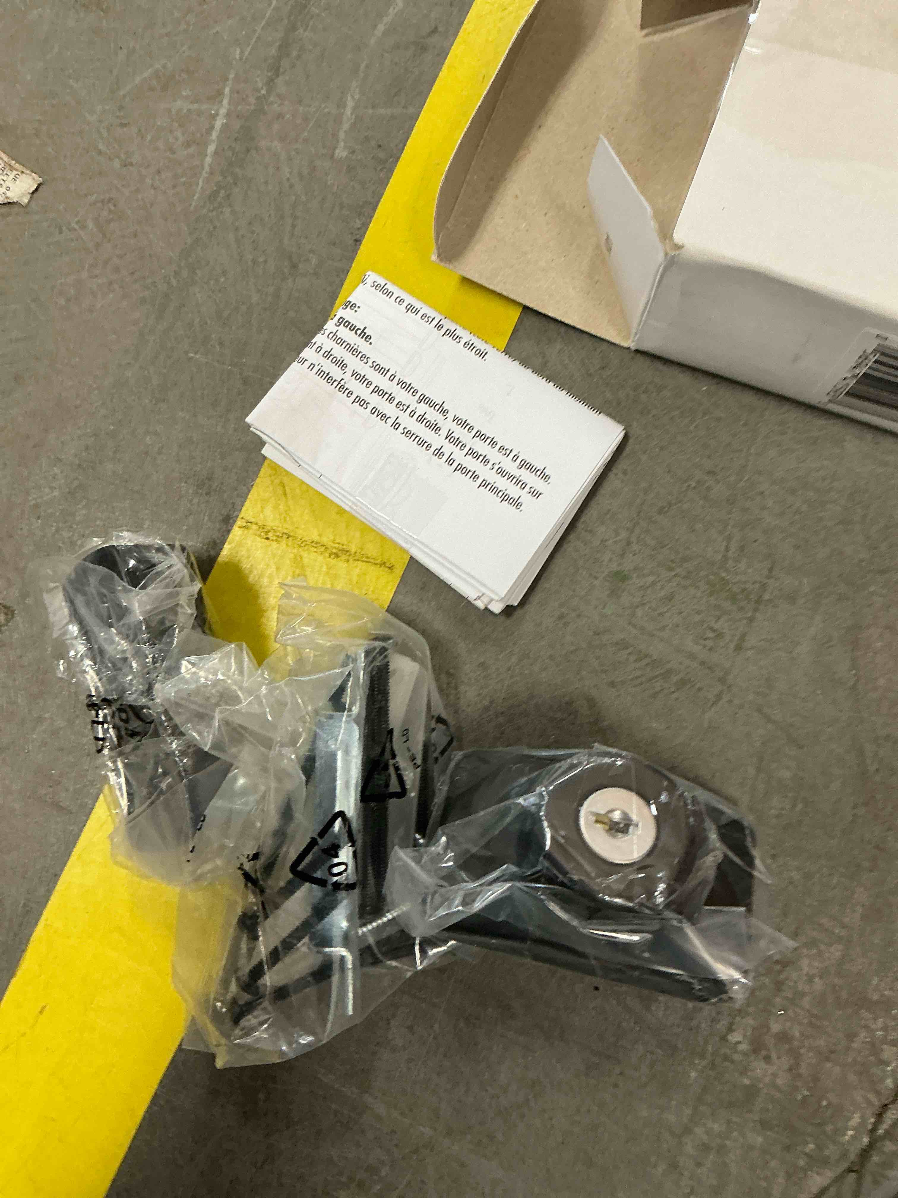 Condition photo showing New/Like New for Ideal Security BKGLKMB Keyed Deadbolt, Matte Black (B0B7P137VB)