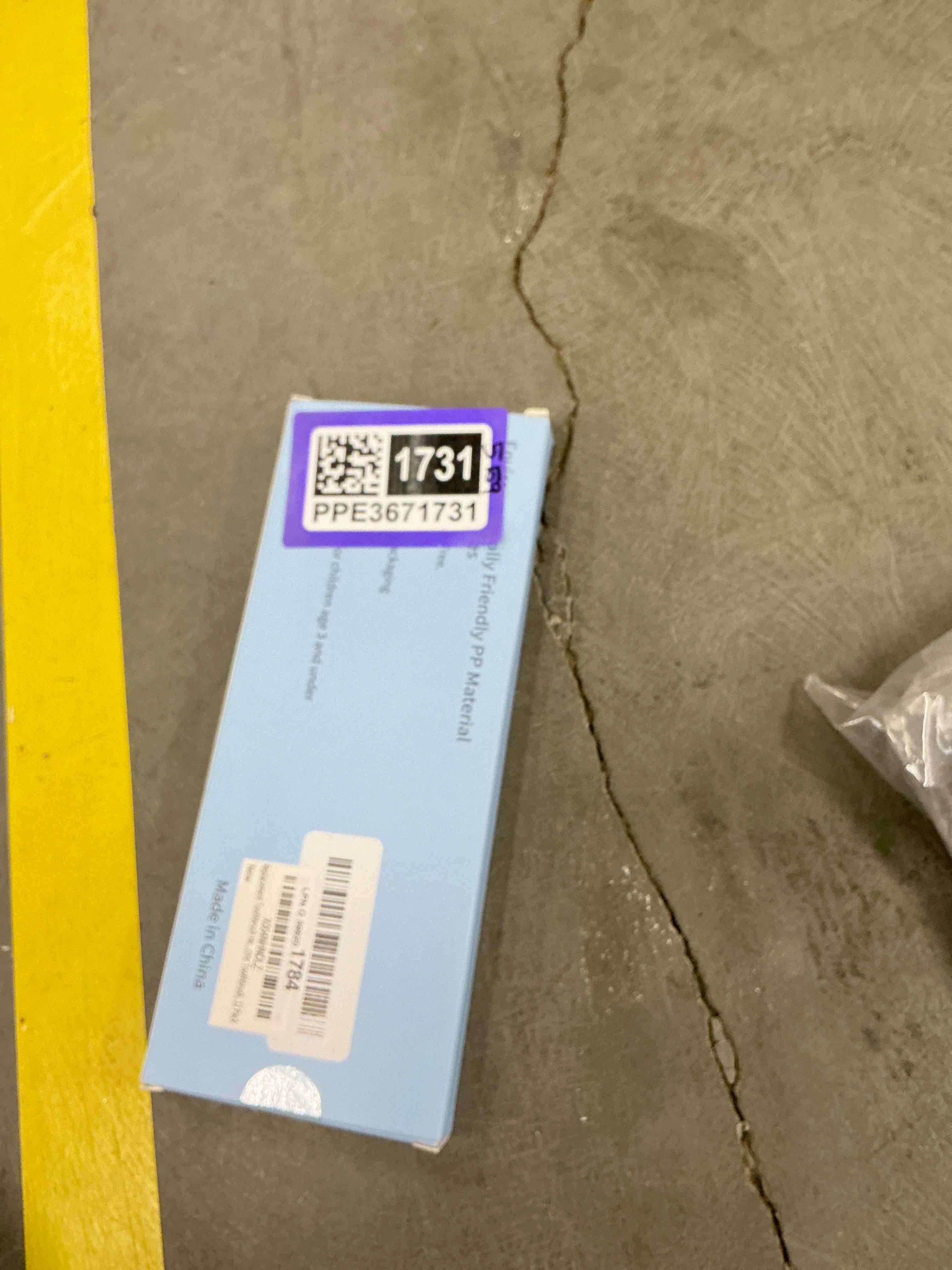 Condition photo showing New/Like New for Replacement Toothbrush Heads Compatible with Philips Sonicare and More Click-on Handles 12 Pack White 12 Count(pack of 1)