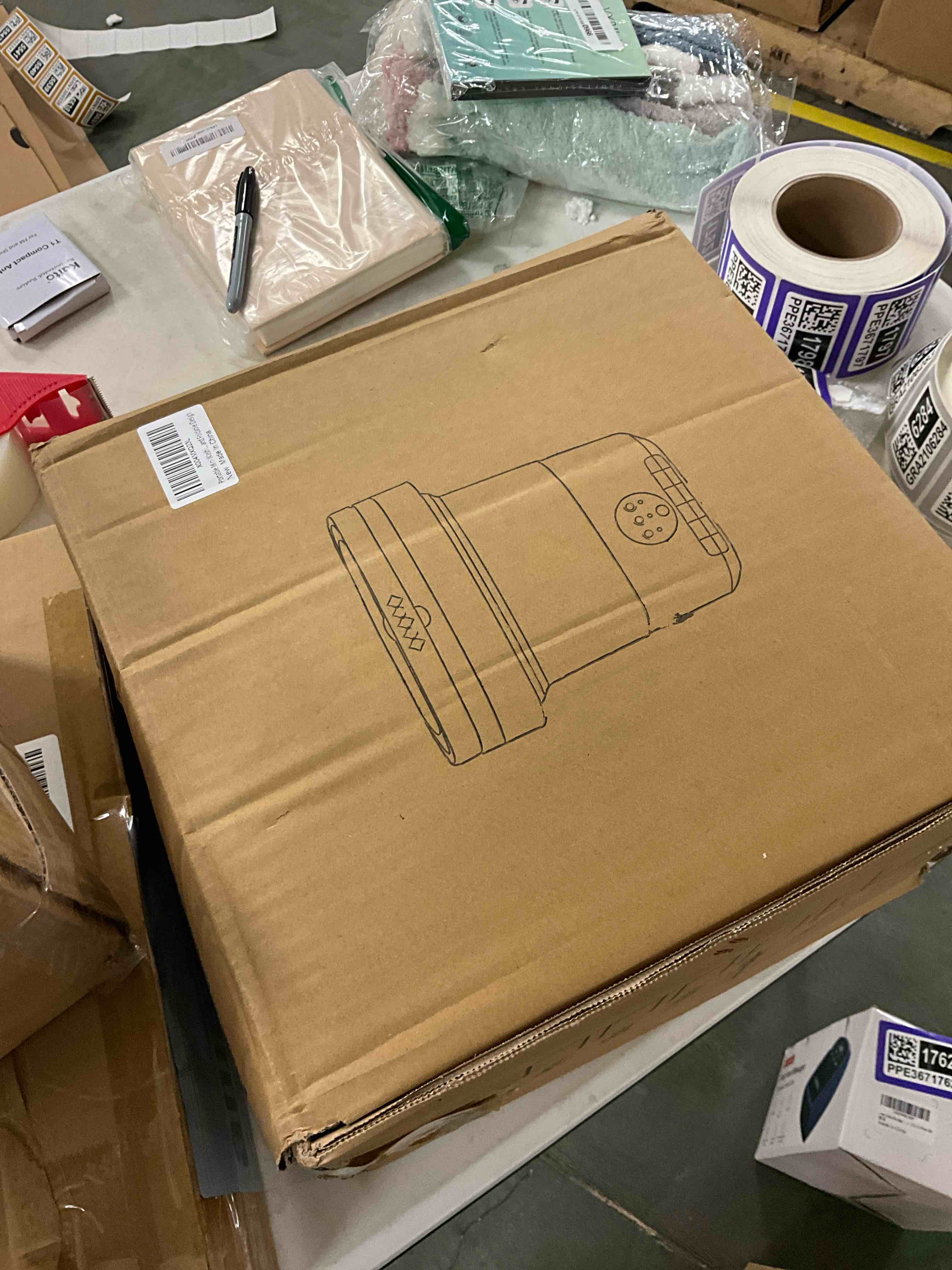 Condition photo showing Good Condition for Portable Washing Machine, 16L Upgraded Mini Washer with Spin Basket Laundry Machine, 3 Cleaning Modes Suitable for Small Clothes, Foldable Design Ideal for Apartment, Home and Hotel