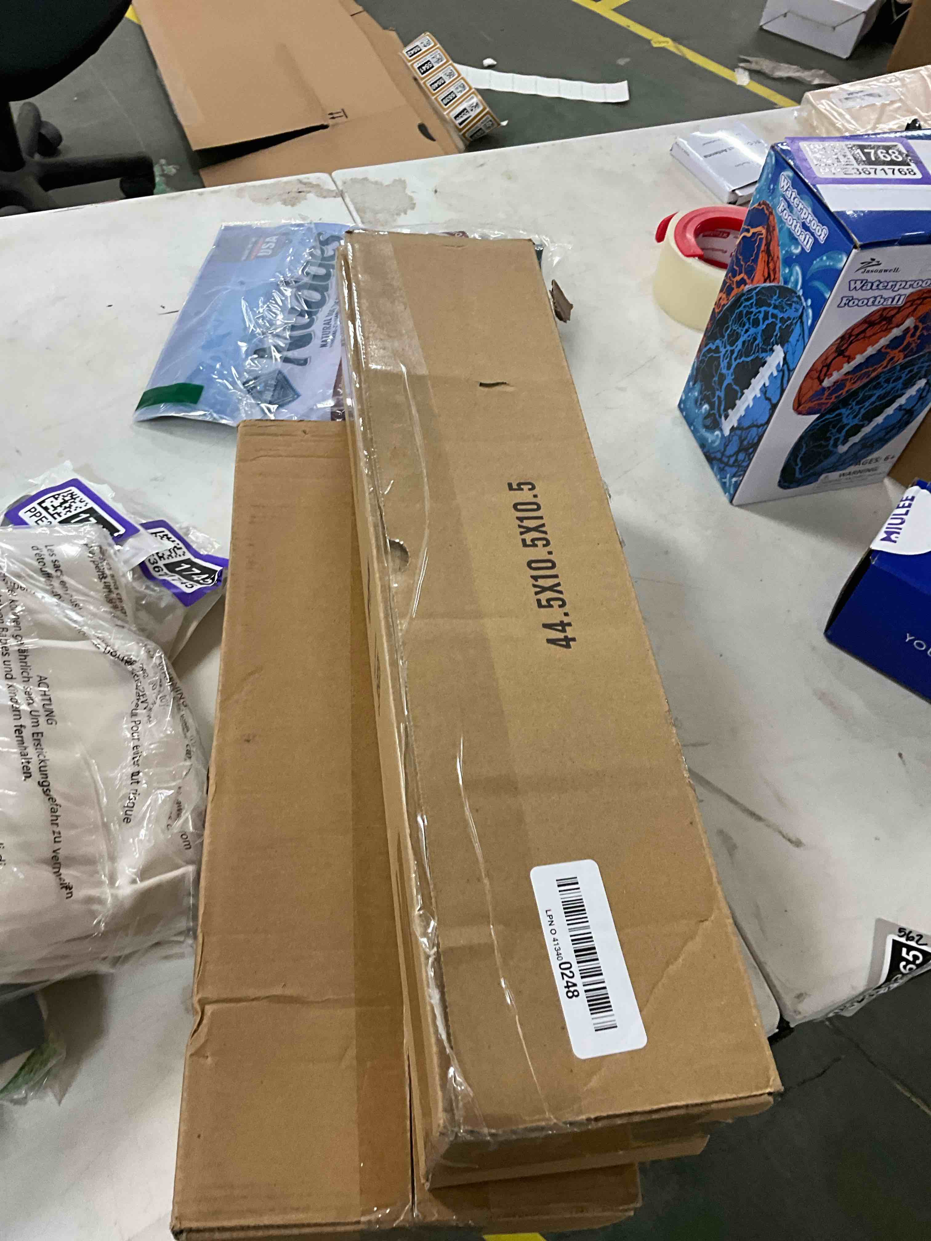 Condition photo showing Good Condition for HEI! DEAR Gold Curtain Rods 72 to 144 Inch(6-12FT),1 Inch Long Curtain Rod,Adjustable Heavy Duty Curtain Rods,Modern Decorative Drapery Rods,Telescoping Window Single Curtains Rods 36-150",Brass Gold