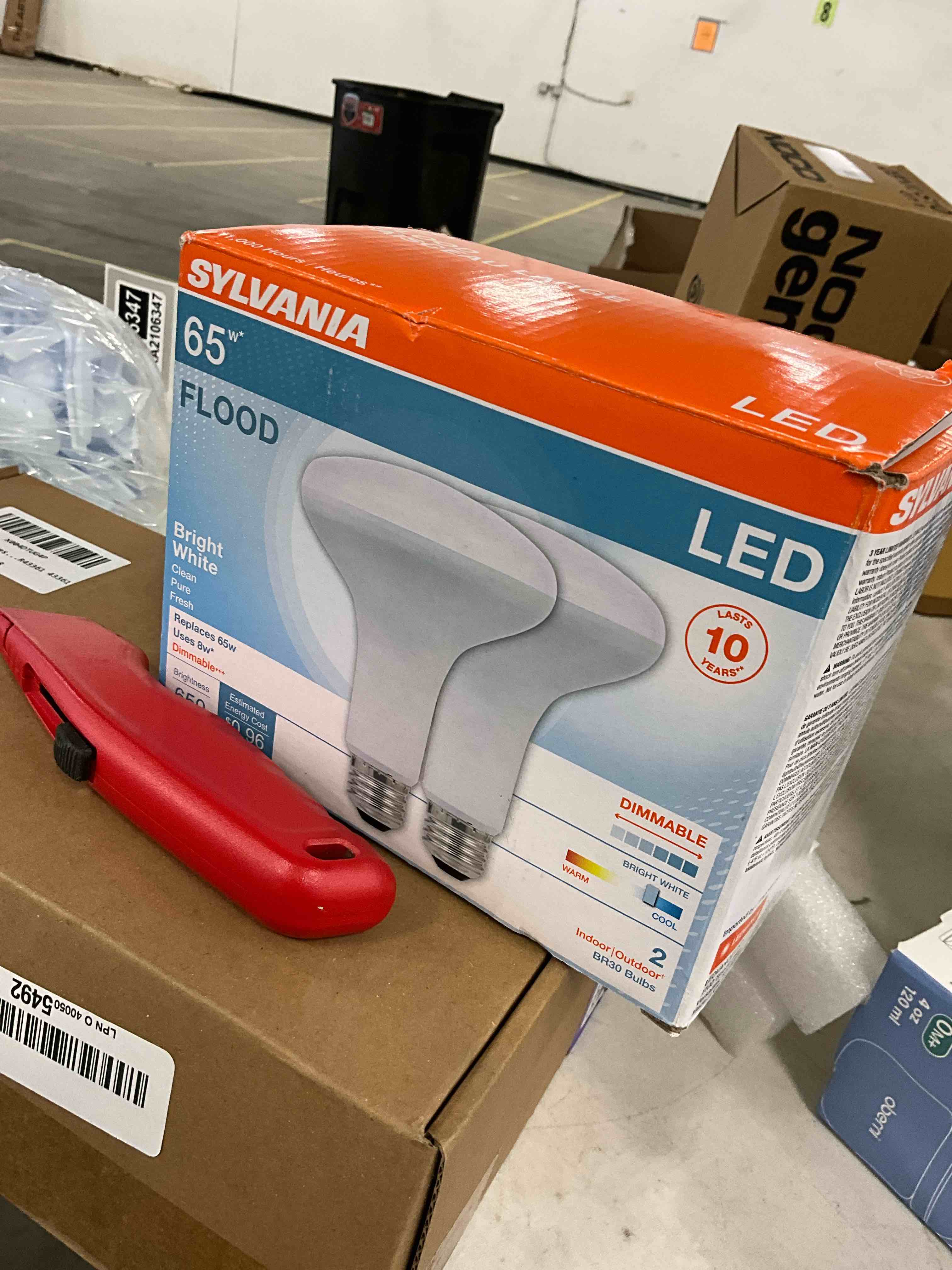 Condition photo showing Good Condition for SYLVANIA LED Flood BR30 Light Bulb, 65W Equivalent Efficient 9W, 10 Year, 650 Lumens, Dimmable, 2700K, Soft White - 2 pack (73954) 65w / Soft White 2700k 2 Count (Pack of 1)