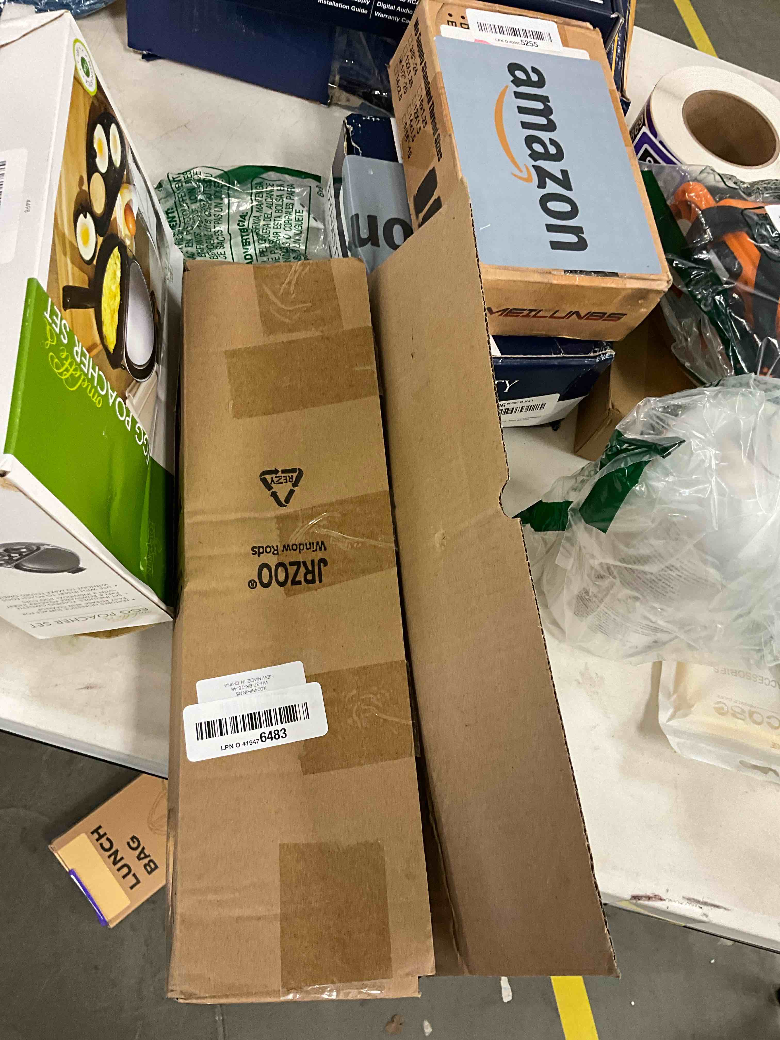 Condition photo showing Good Condition for Wrap Around Curtain Rods Black, Blackout Heavy Duty Curtain Pole for Windows 28 to 48 Inch, 1" Decorative Room Darkening Curved Modern Drapery Rod (Matte Black/Unique Design/All Matel) ?28-48"?1 pack Black